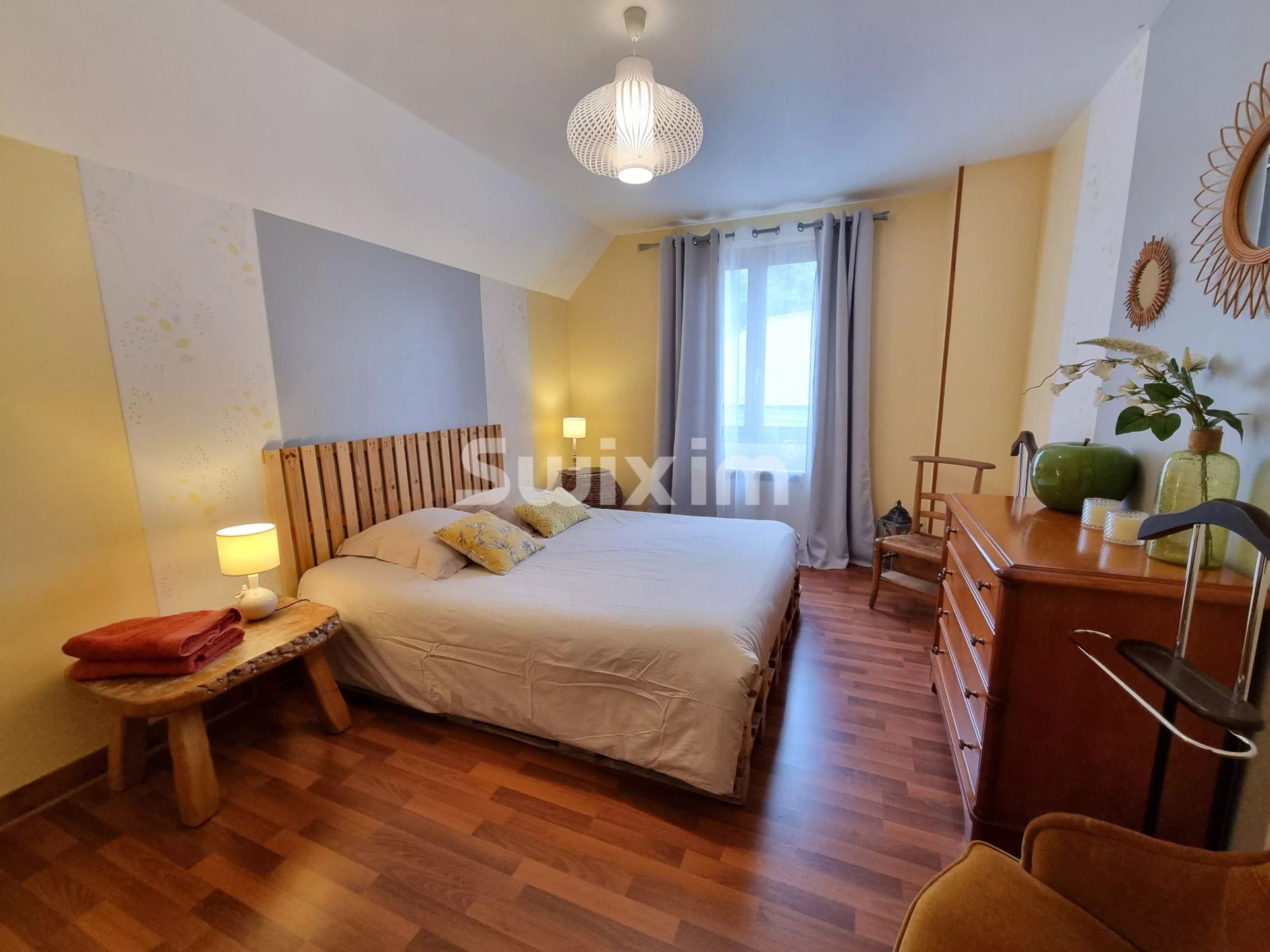 property 12 Rooms for sale on Chevroches (58500)
