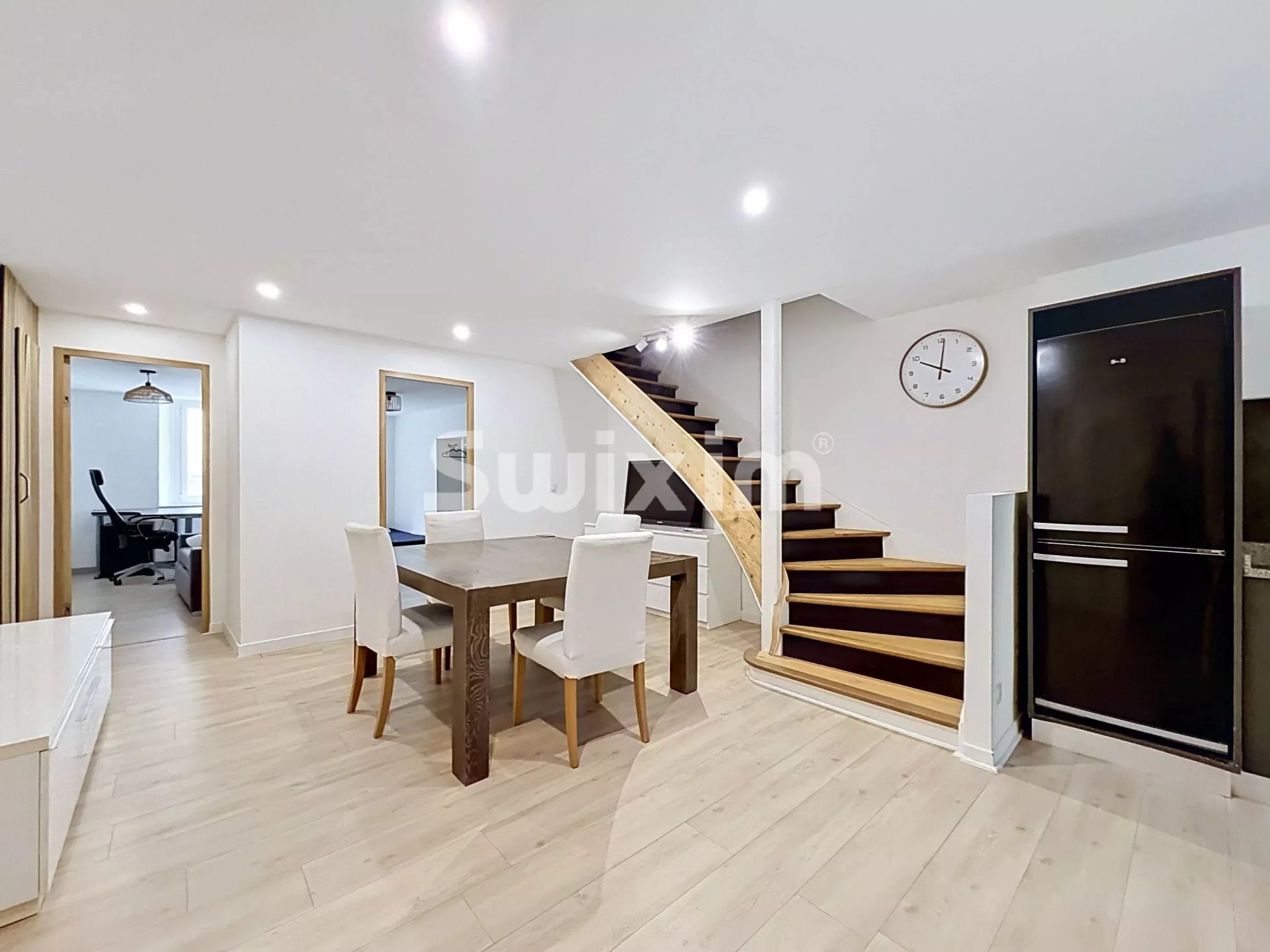 apartment 5 Rooms for sale on Gex (01170)