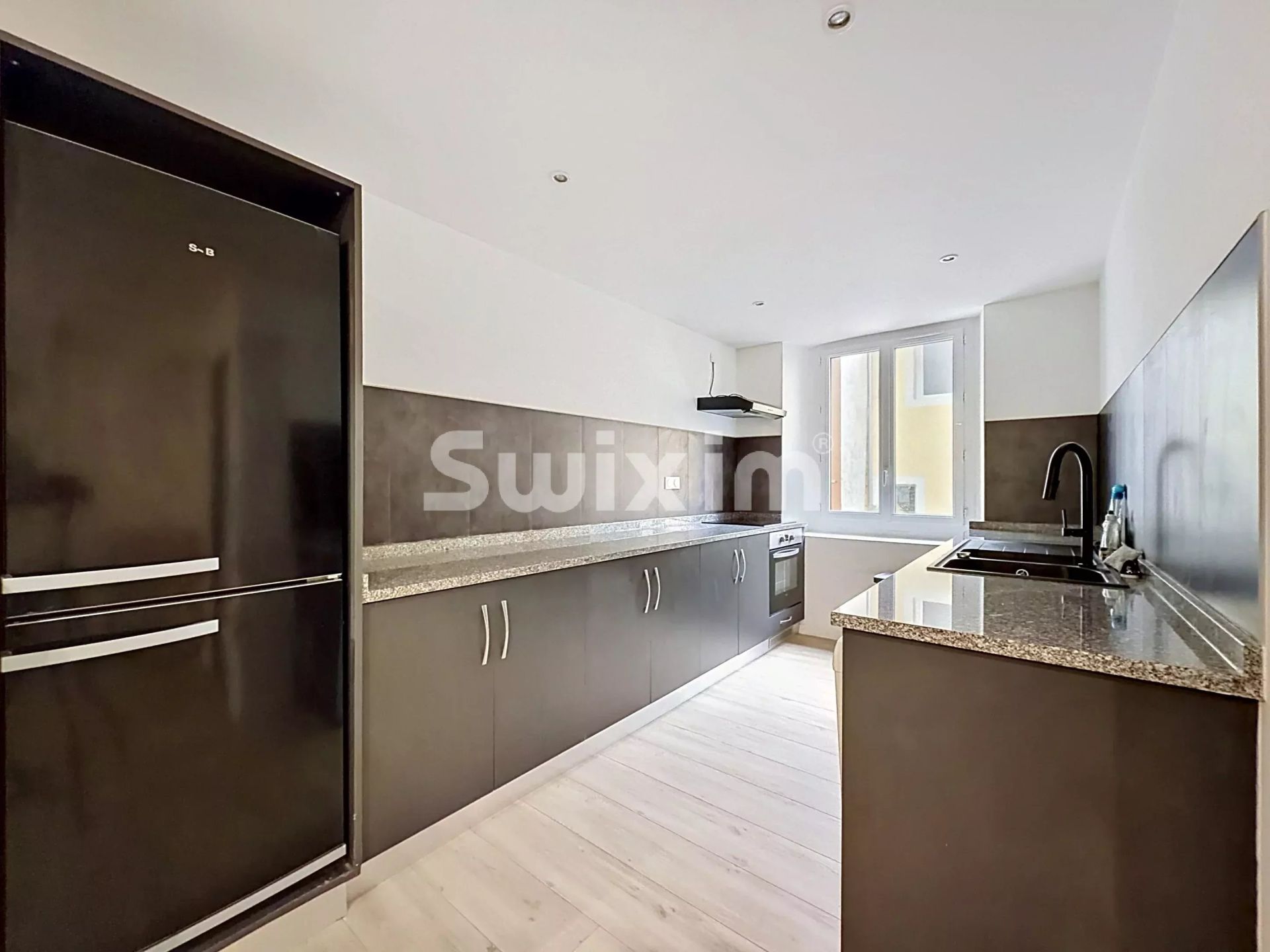 apartment 5 Rooms for sale on Gex (01170)
