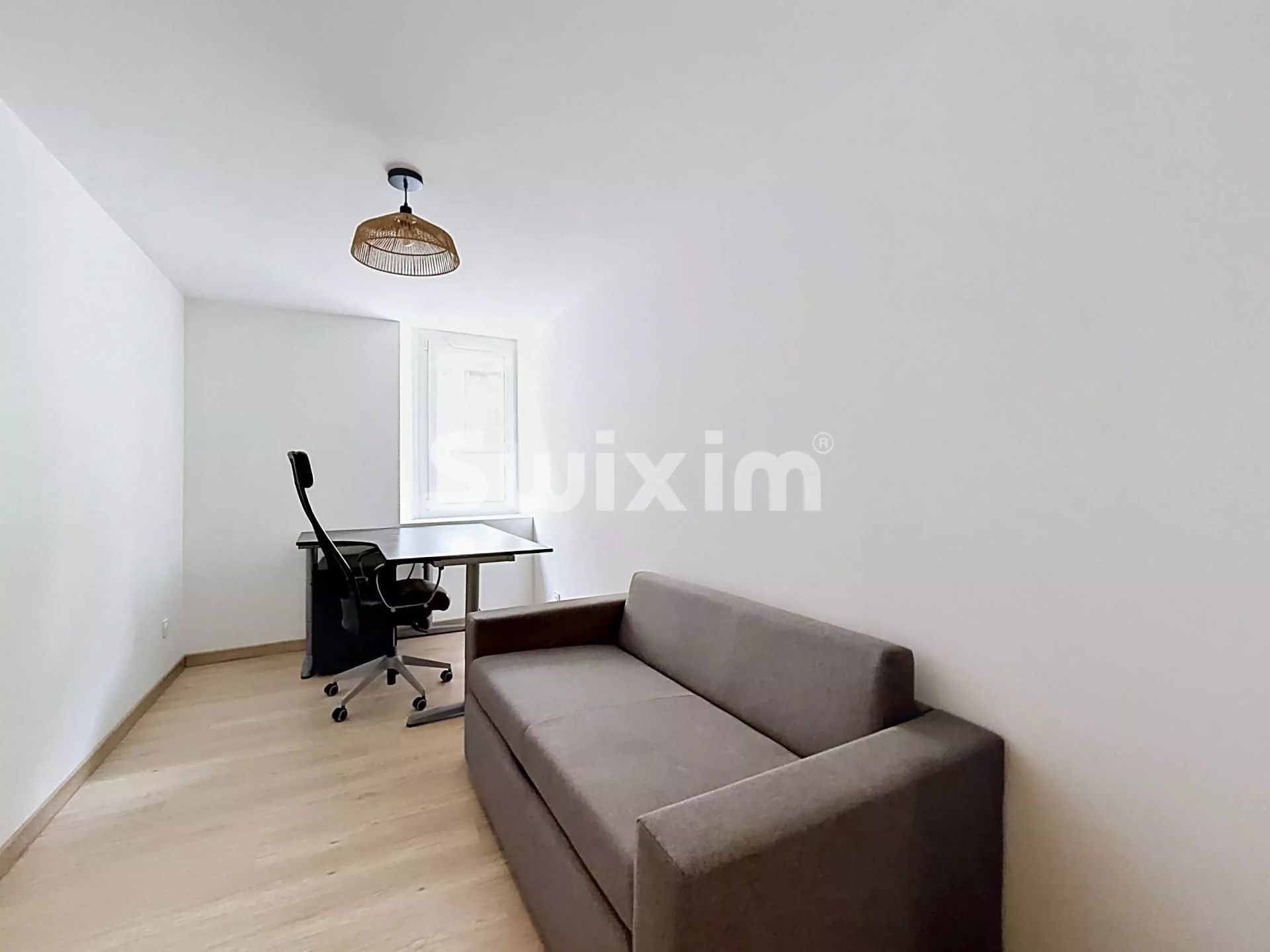 apartment 5 Rooms for sale on Gex (01170)