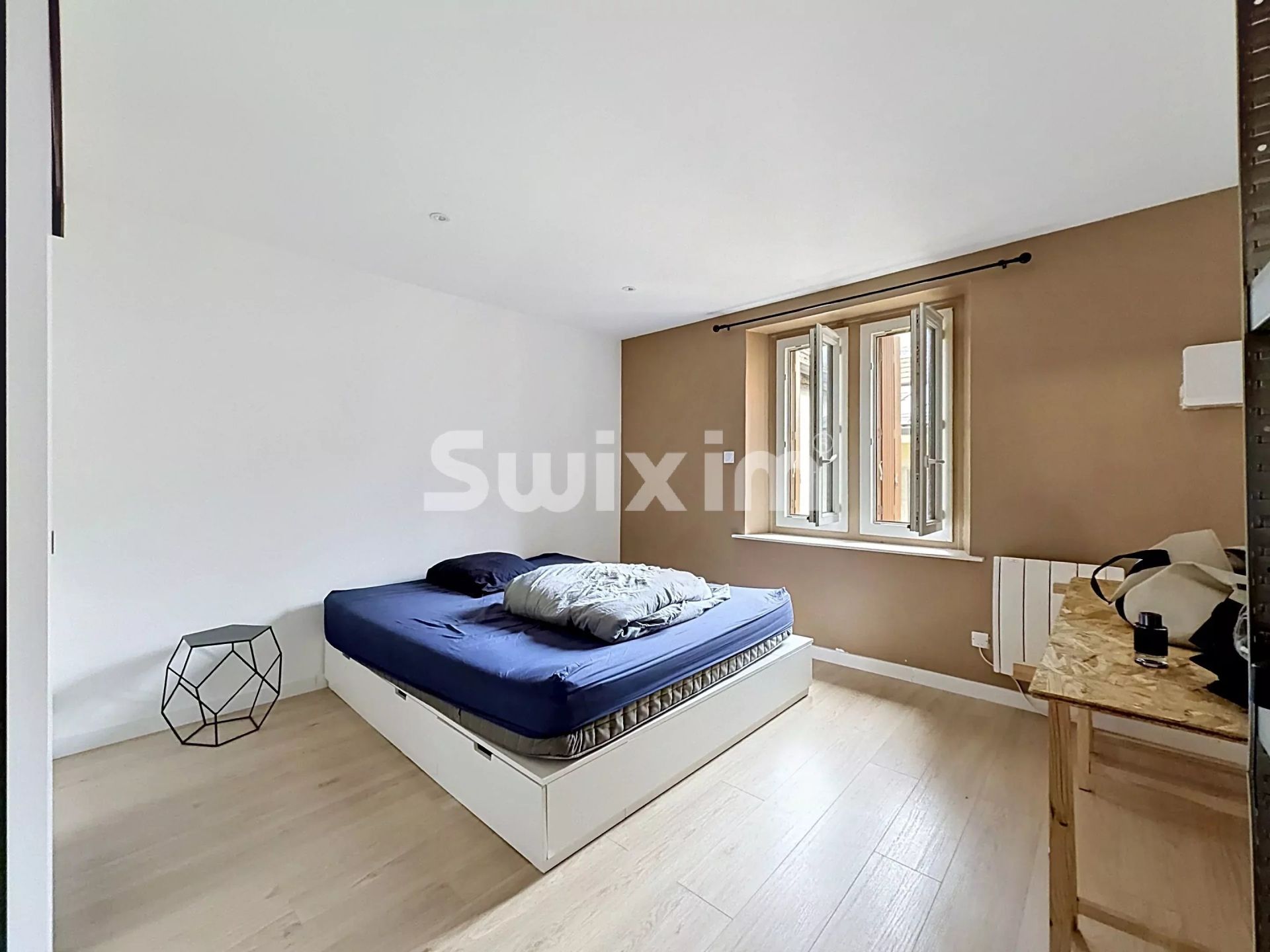 apartment 5 Rooms for sale on Gex (01170)