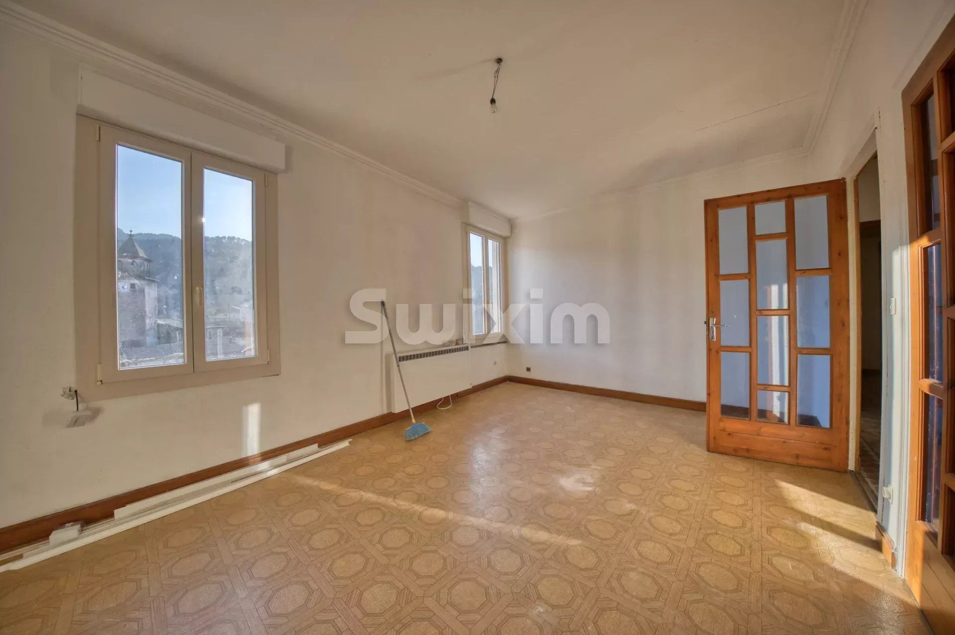 casa 11 Quartos para venda sobre Le Collet-de-Dèze (48160)