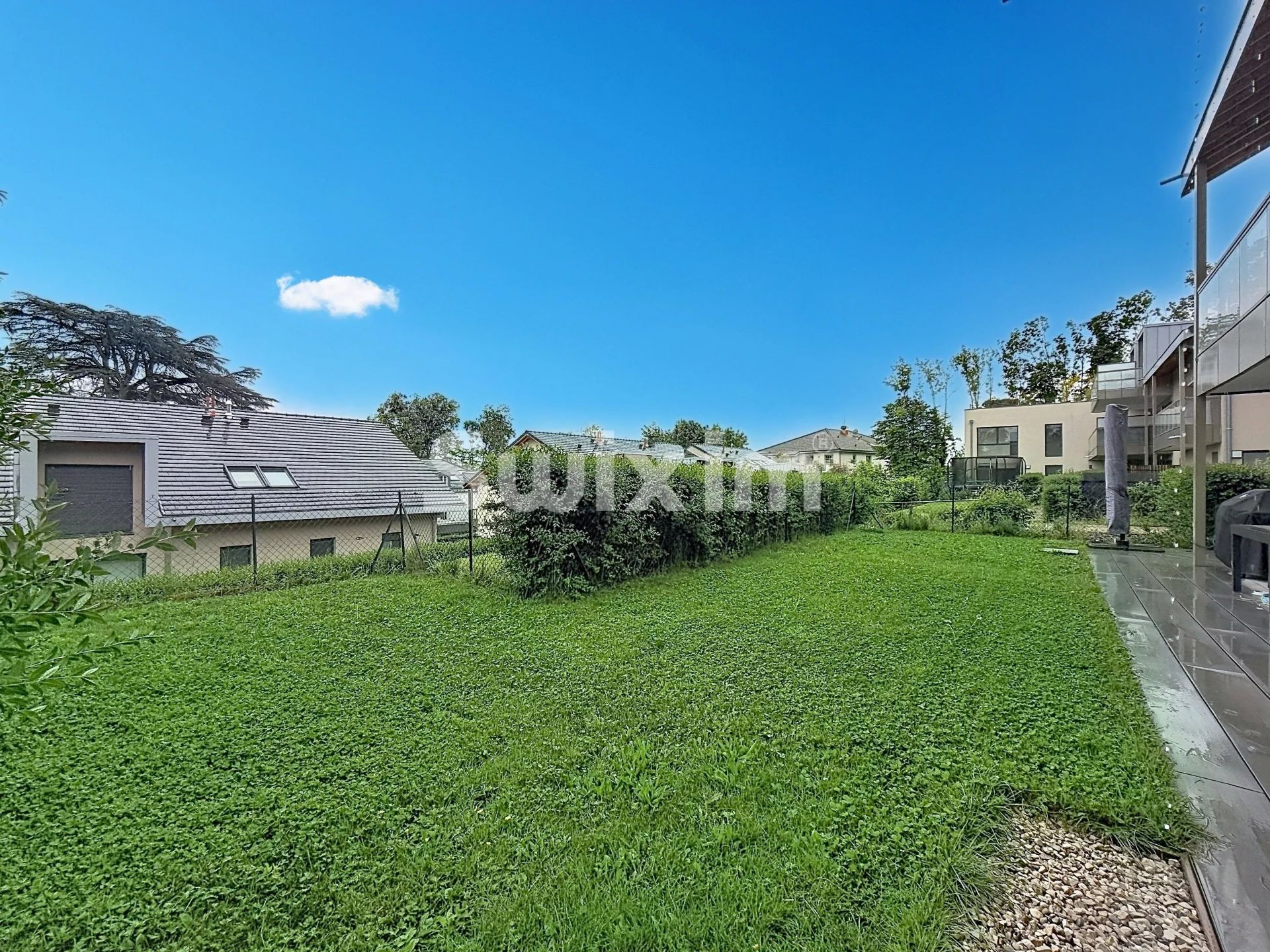 apartment 4 Rooms for sale on Divonne-les-Bains (01220)