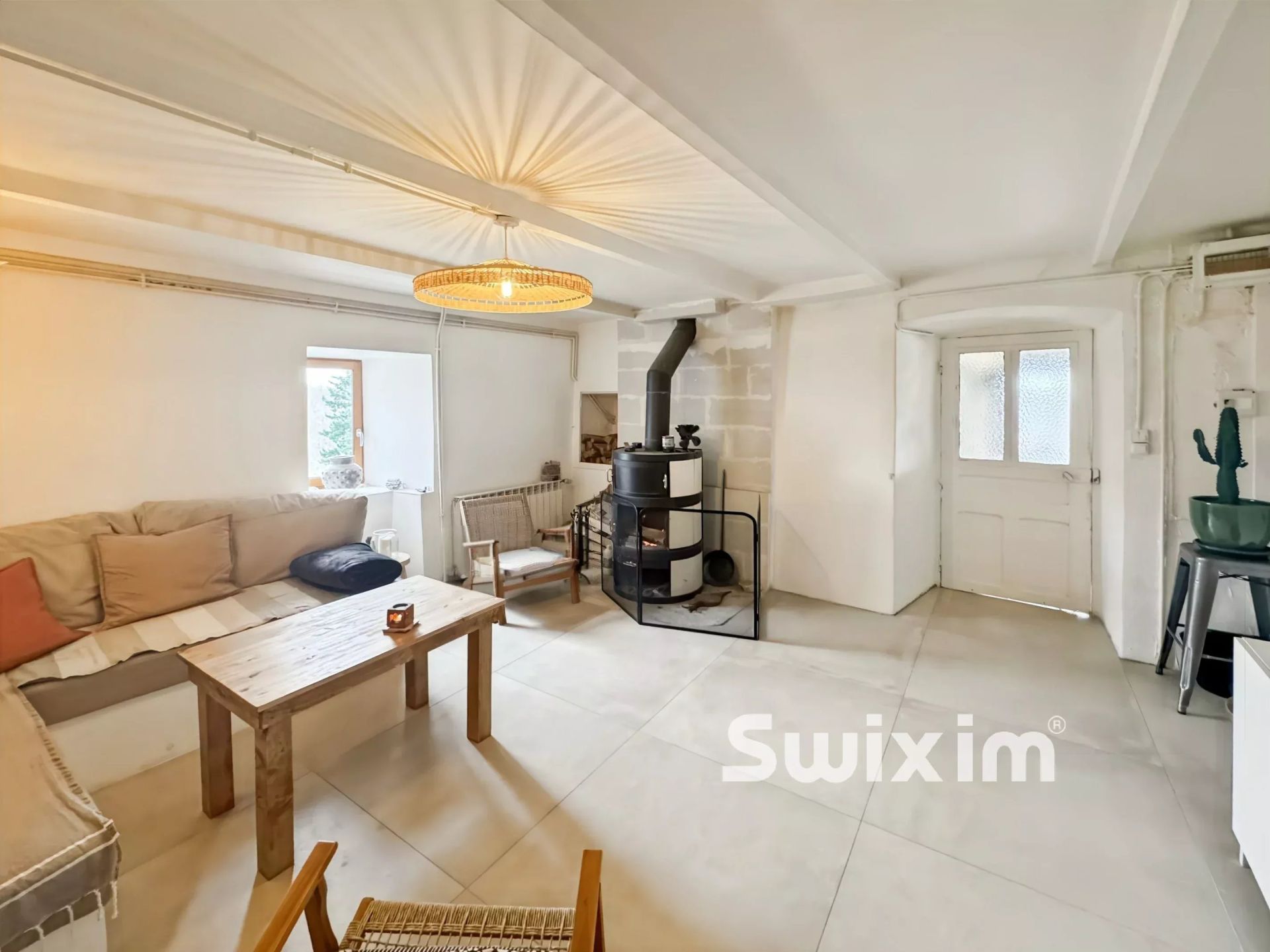 house 6 Rooms for sale on Privas (07000)