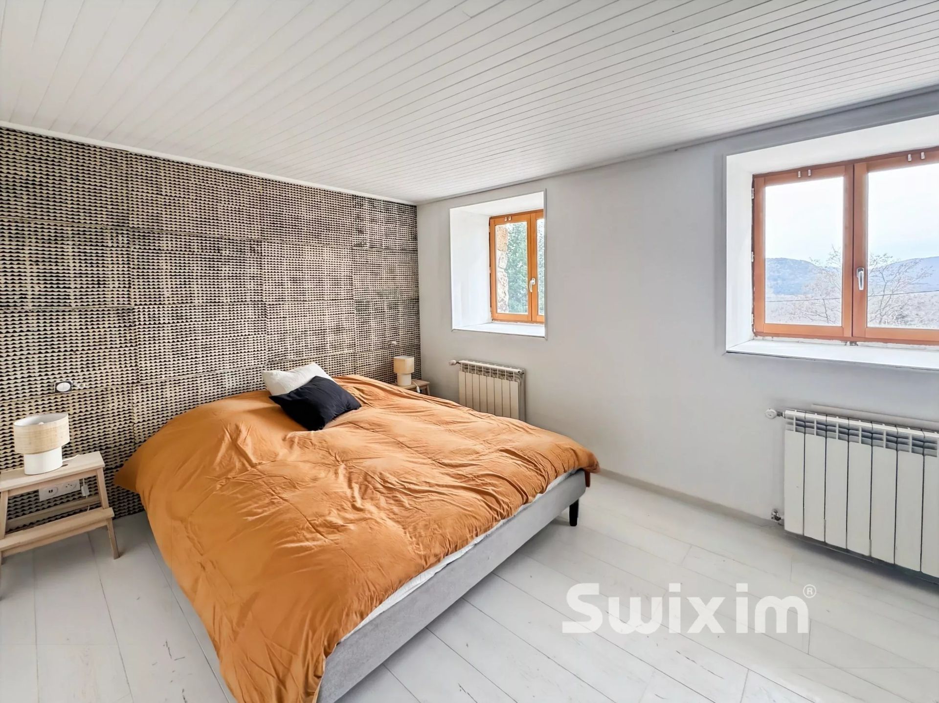 house 6 Rooms for sale on Privas (07000)