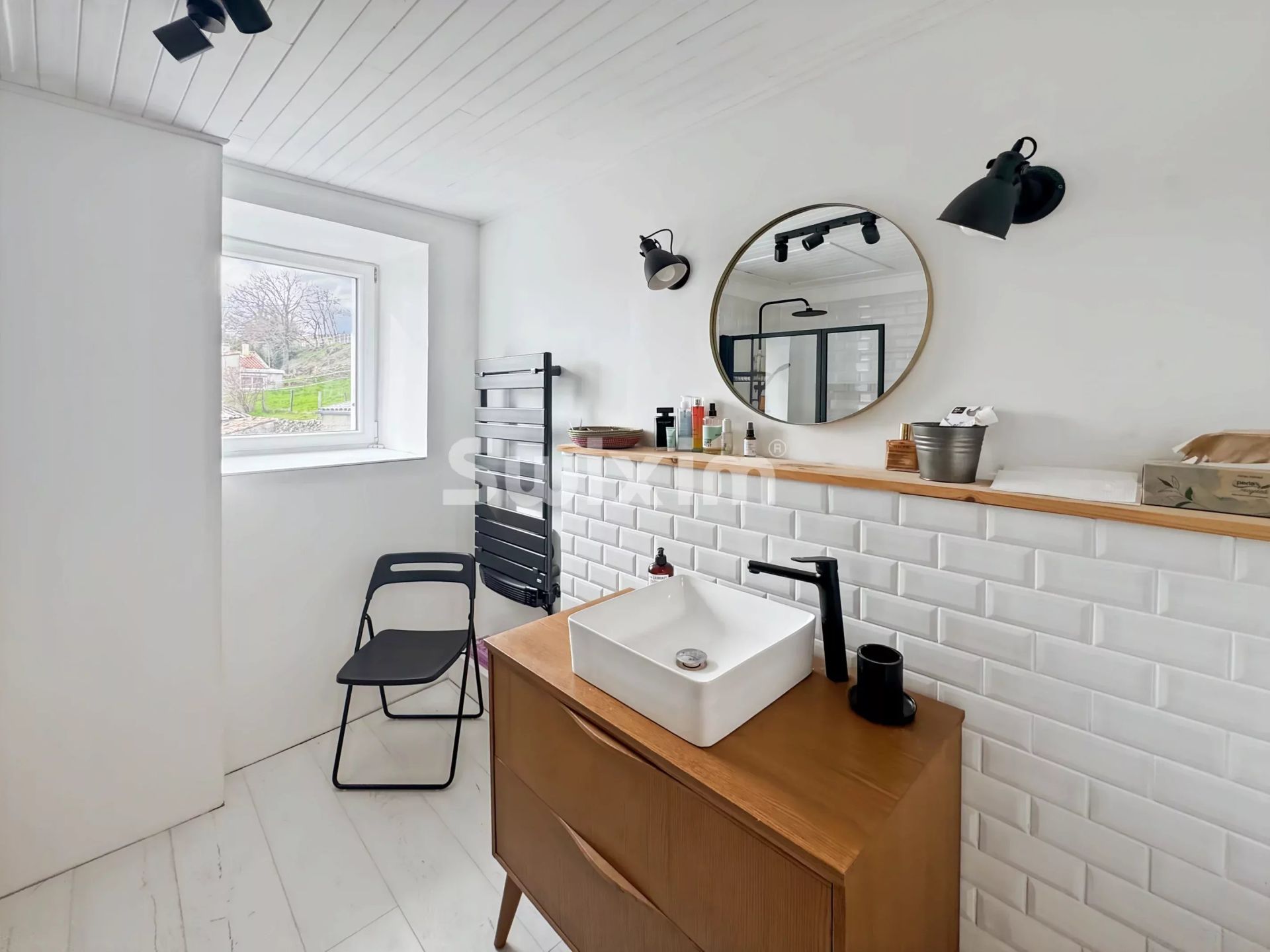 house 6 Rooms for sale on Privas (07000)
