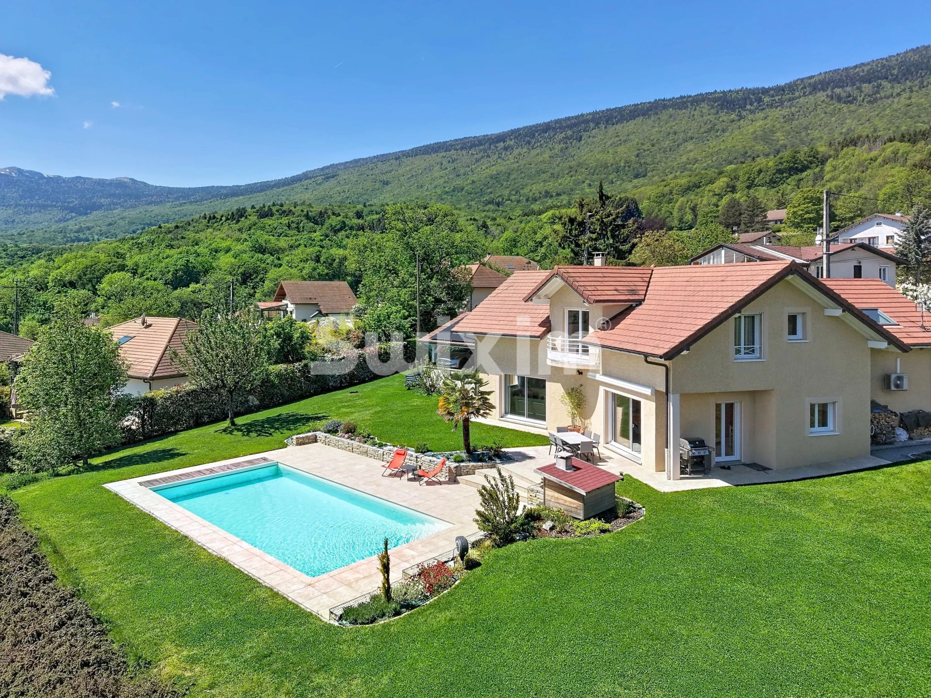 maison 10 Pièces en vente sur Péron (01630)