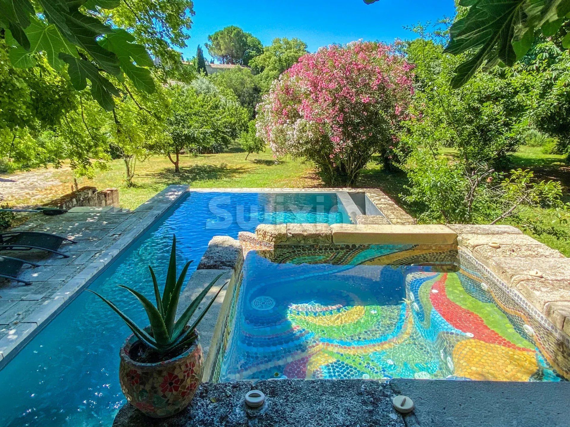 property 8 Rooms for sale on Uzès (30700)