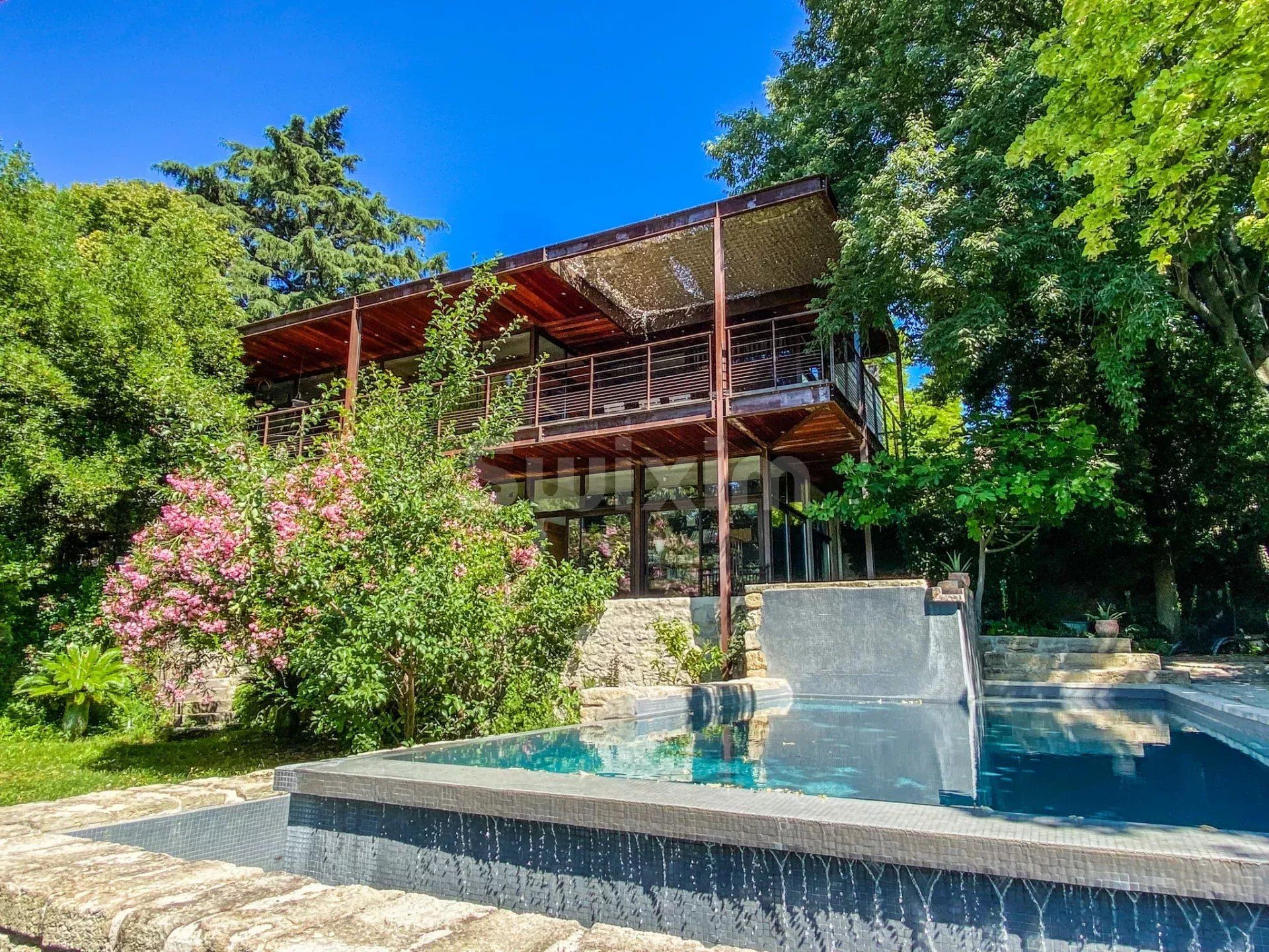 property 8 Rooms for sale on Uzès (30700)