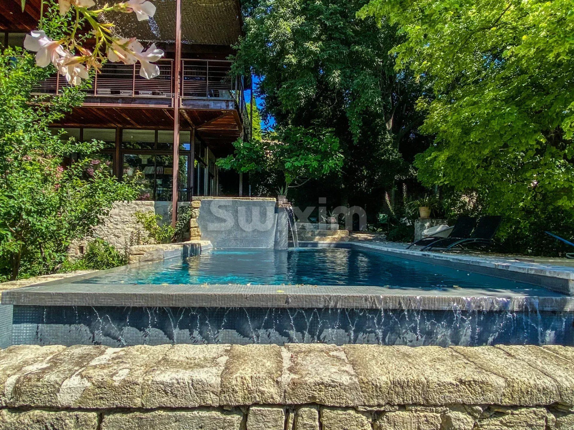 property 8 Rooms for sale on Uzès (30700)