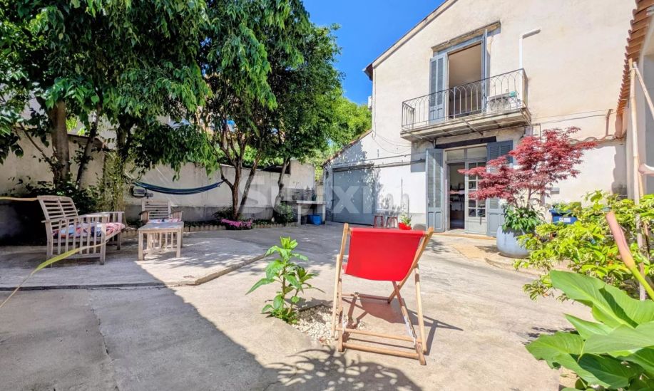 Sale House Nîmes 5&nbsp;Rooms 100&nbsp;m²