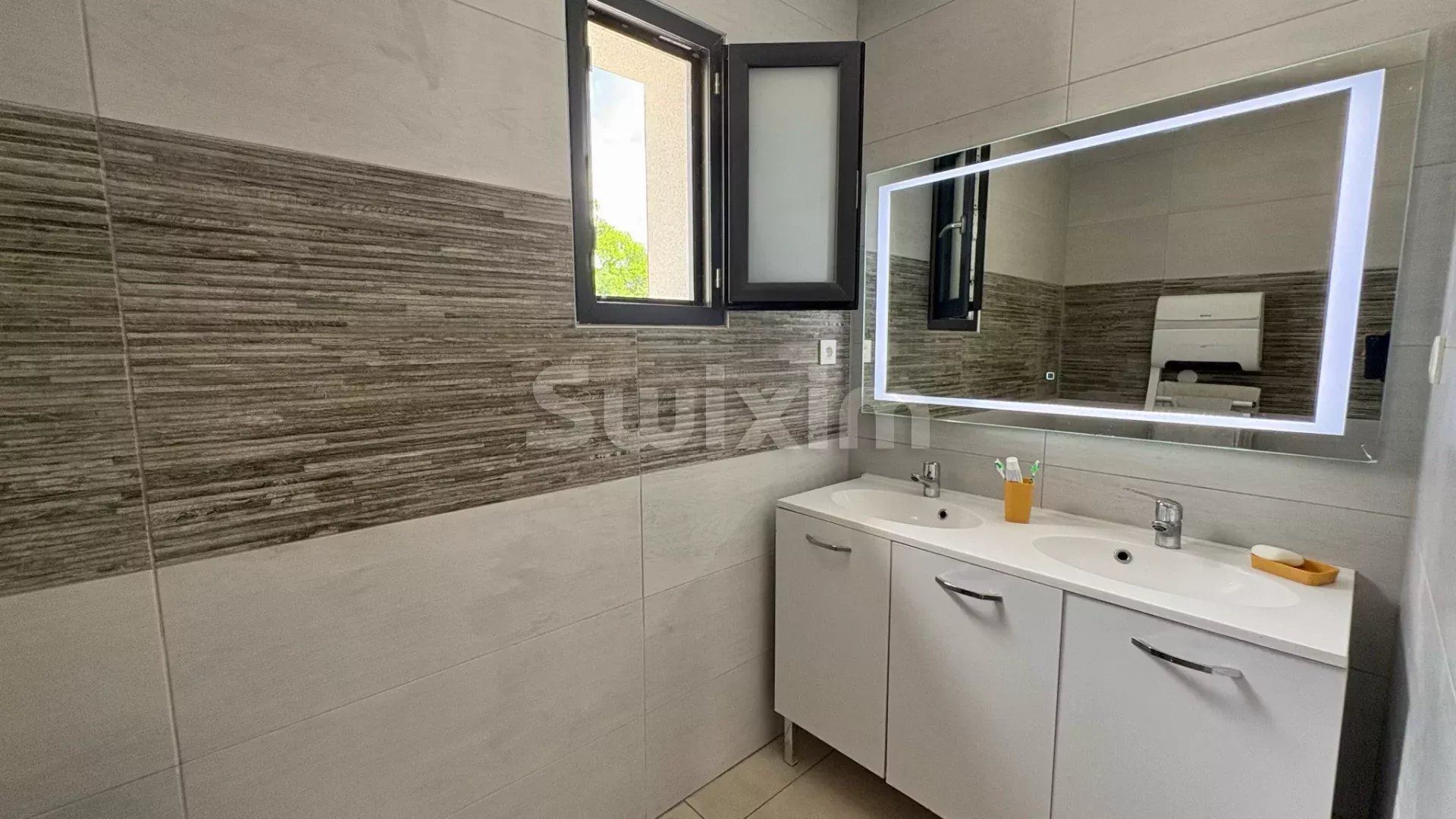 villa 6 Salas en venta en Saint-Hilaire-de-Brethmas (30560)