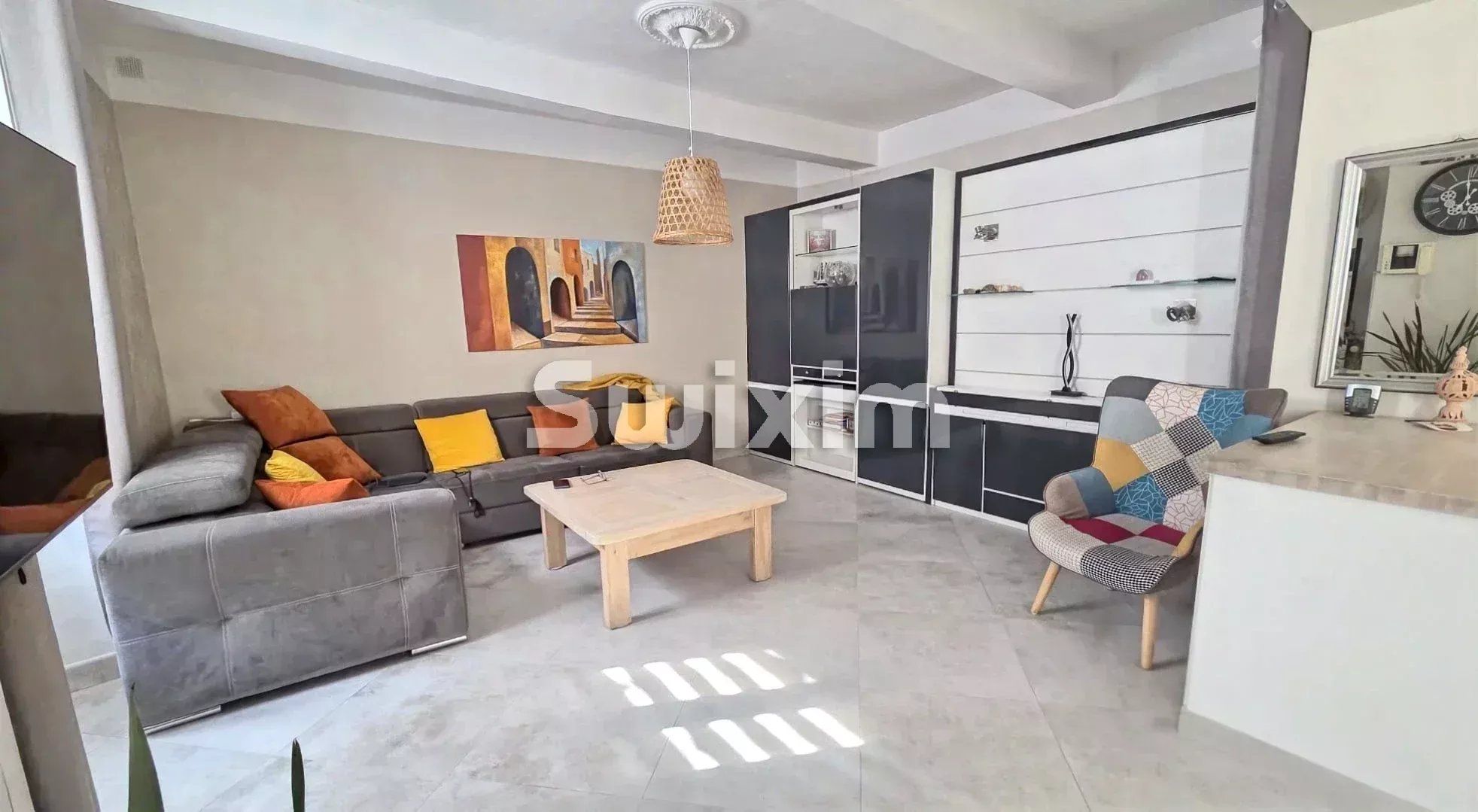 casa 7 Camere in vendita su Mornas (84550)