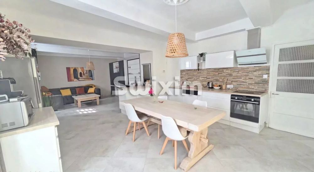 Vendita Casa Mornas 7&nbsp;Camere 207&nbsp;m²