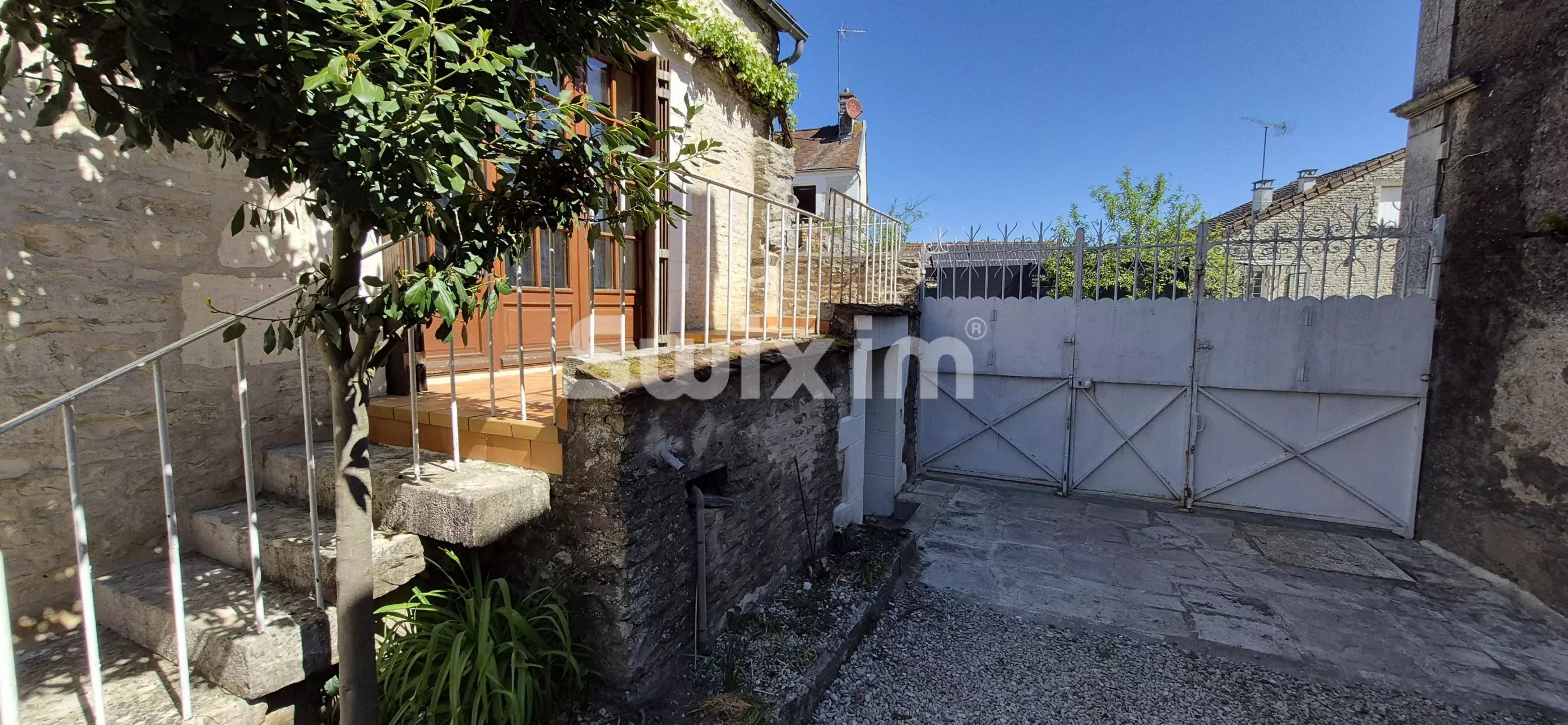 maison 14 Pièces en vente sur Fresnes (89310)