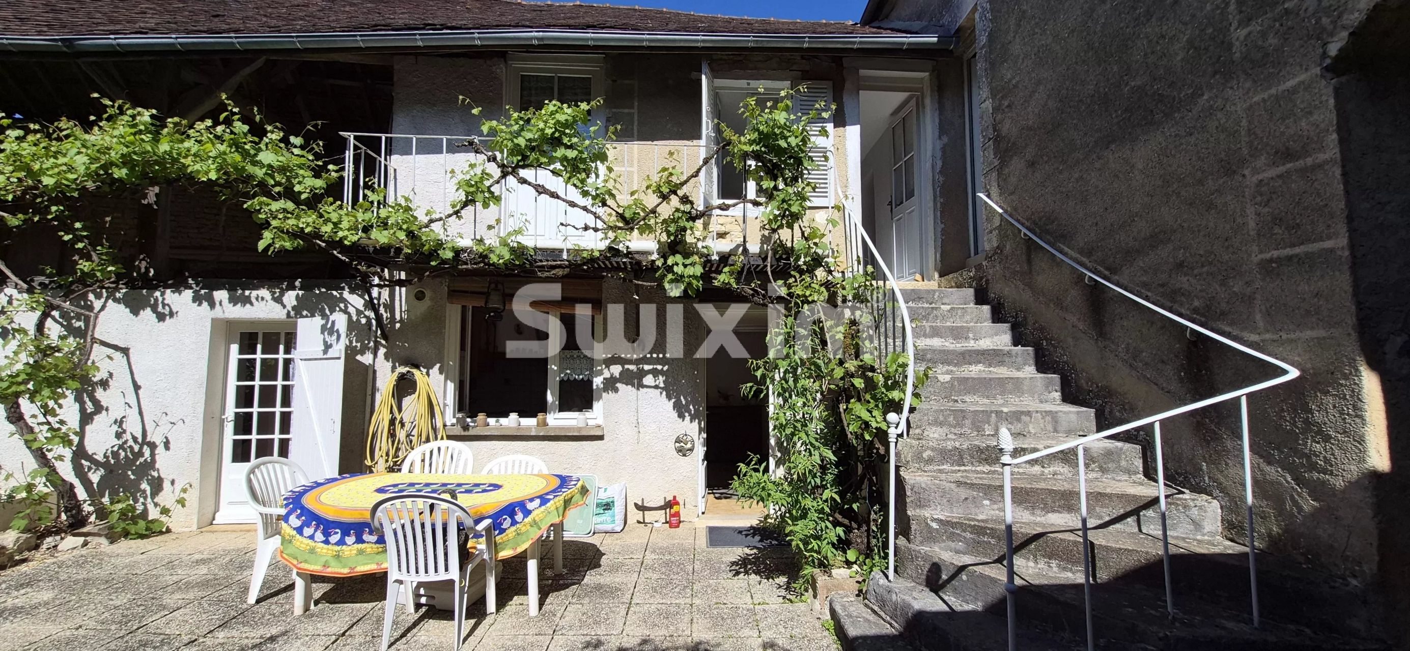 casa 14 Salas en venta en Noyers (89310)