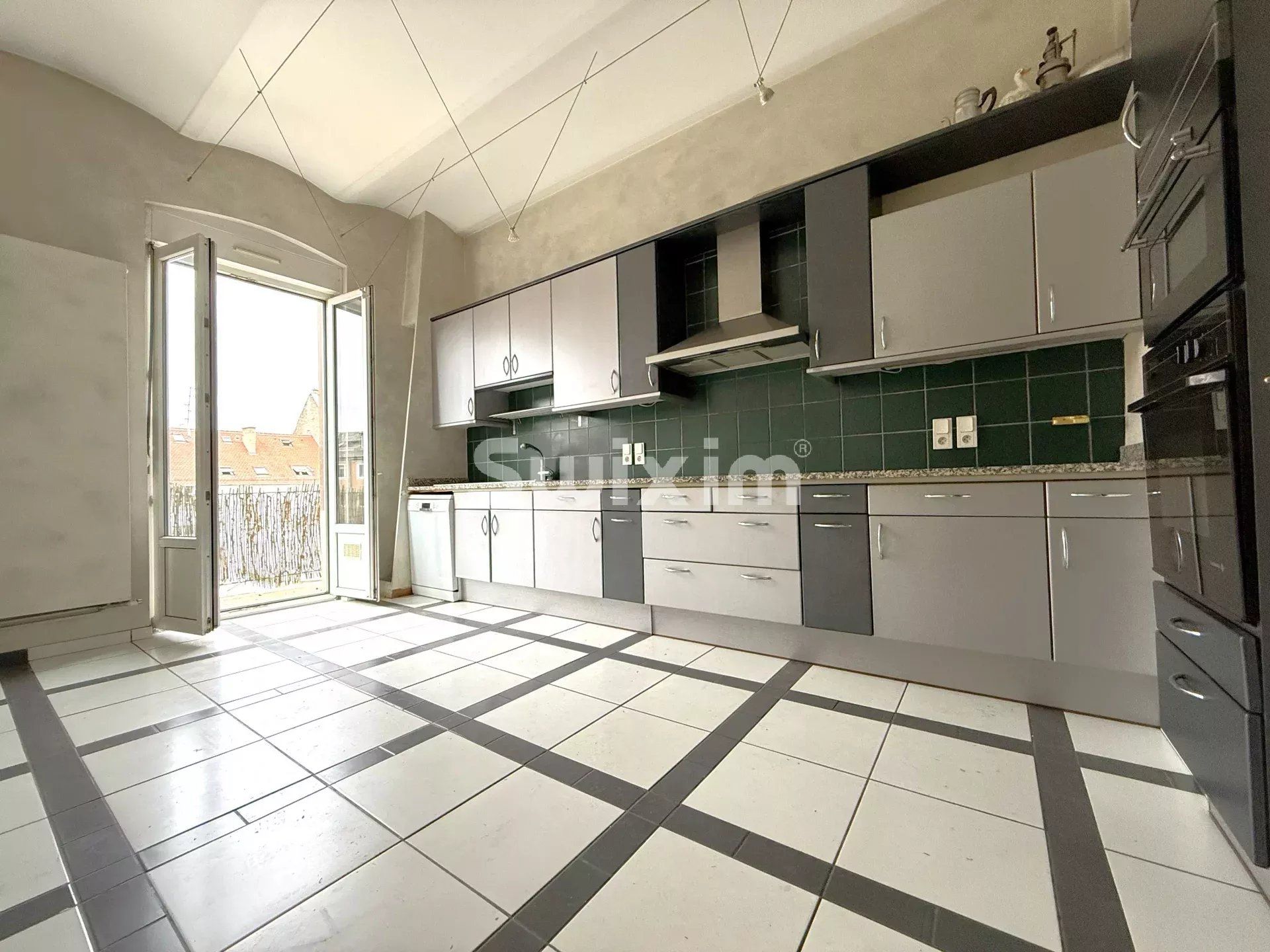 apartamento 8 Quartos para venda sobre Strasbourg (67000)