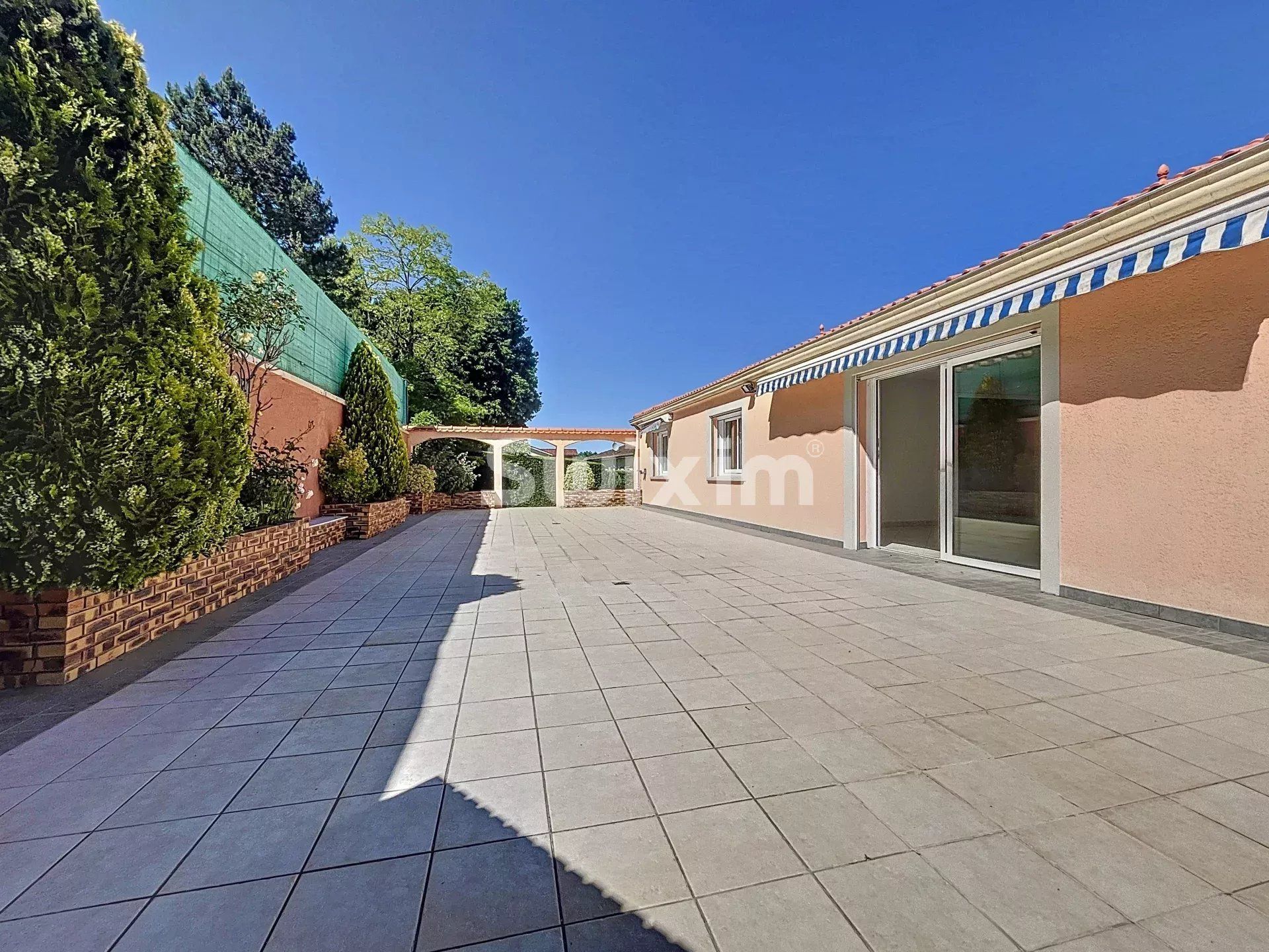 casa 6 Salas en venta en Limonest (69760)