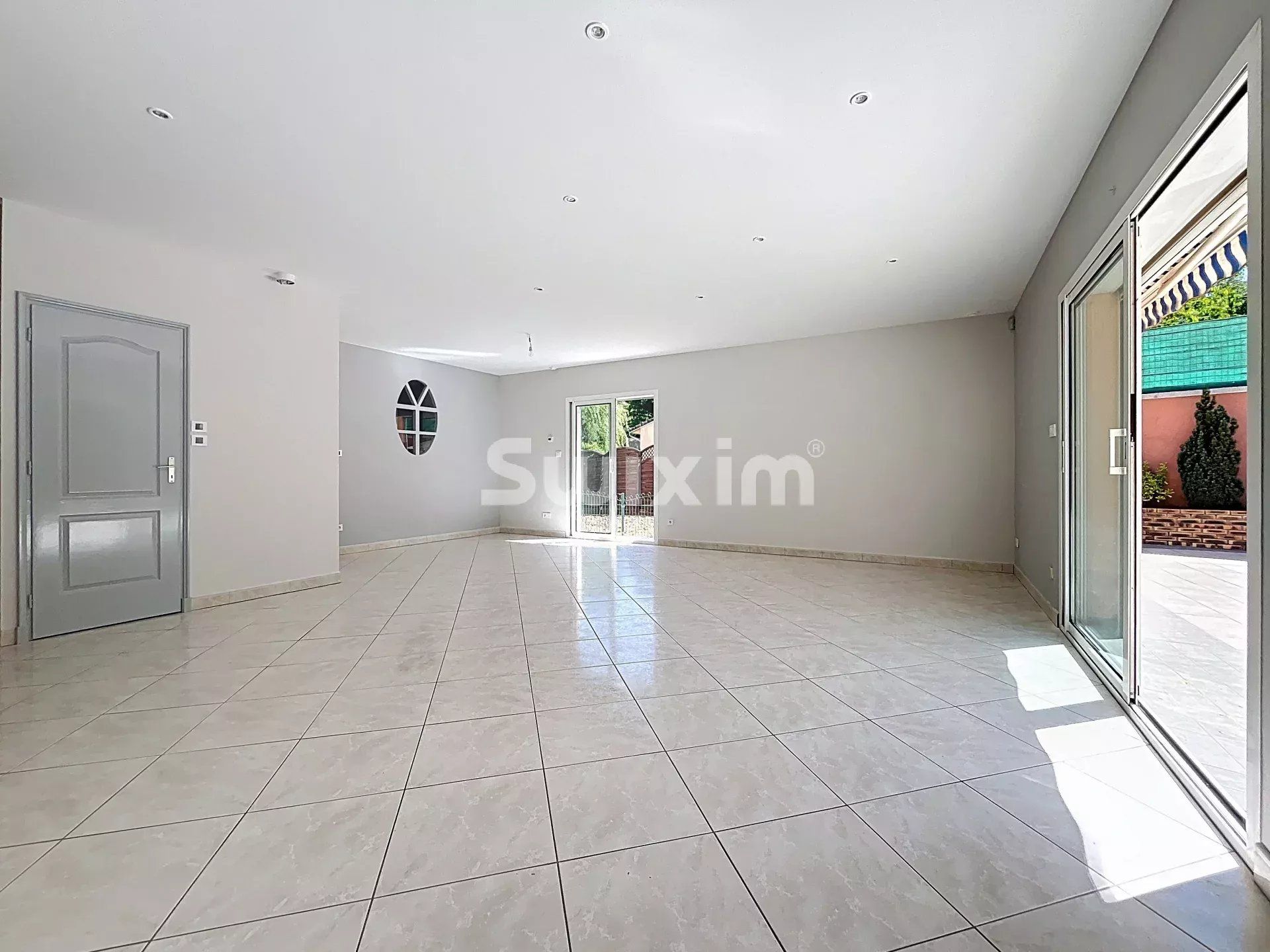 casa 6 Salas en venta en Limonest (69760)