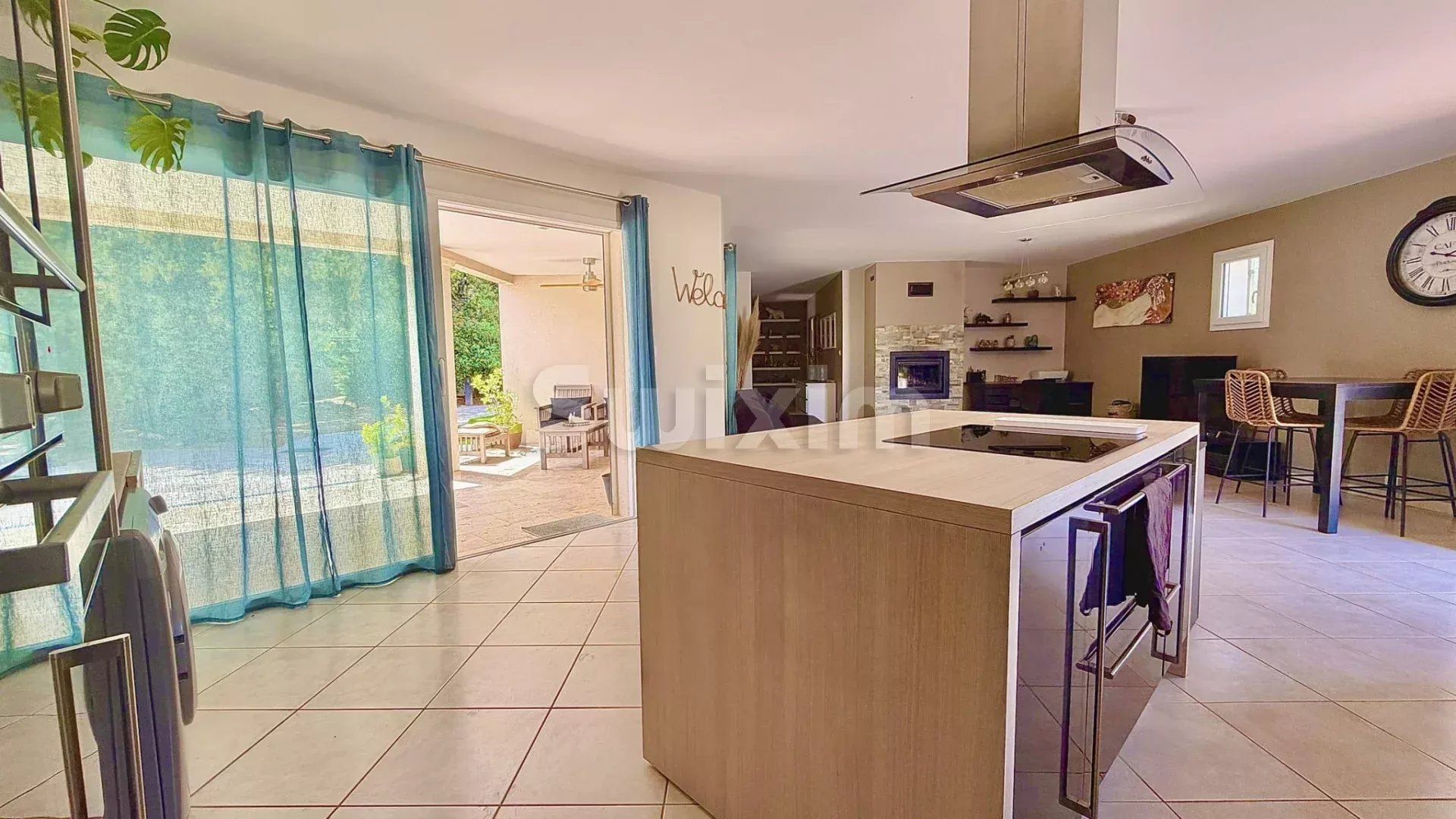 villa 6 Quartos para venda sobre Collias (30210)
