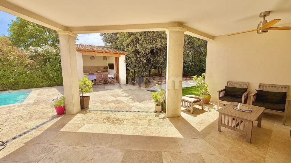 Venda Villa Collias 6&nbsp;Quartos 130&nbsp;m²