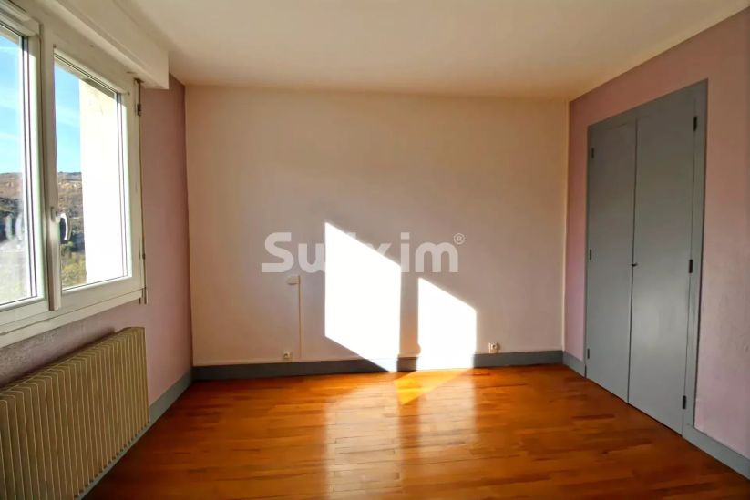 Sale Apartment Saint-Claude 4&nbsp;Rooms 66.6&nbsp;m²
