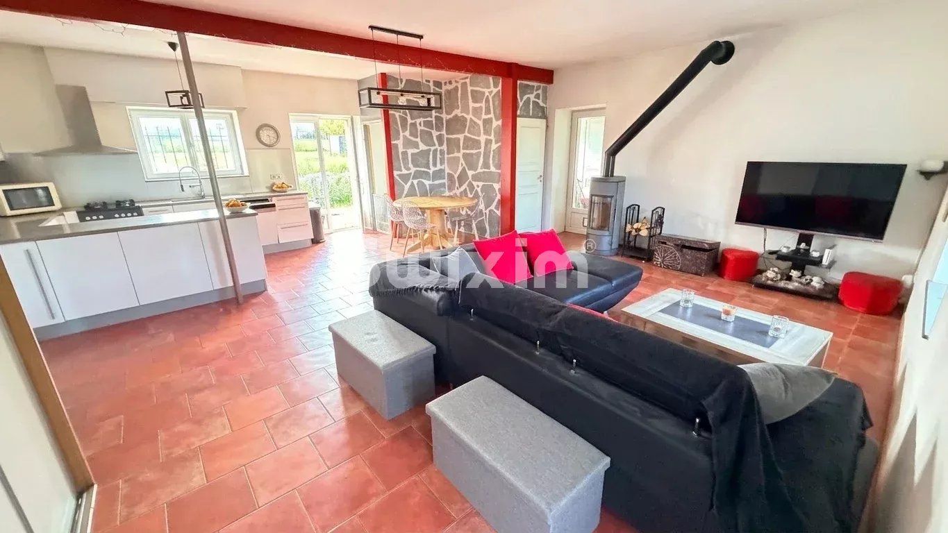 haus 6 Zimmer zum verkauf auf Athée (53400)