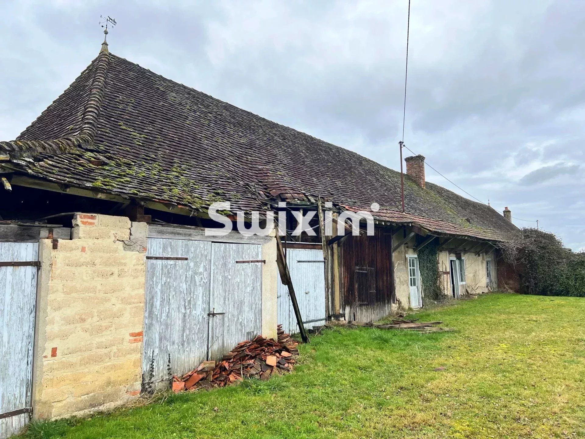 casa 9 Quartos para venda sobre Louhans (71500)