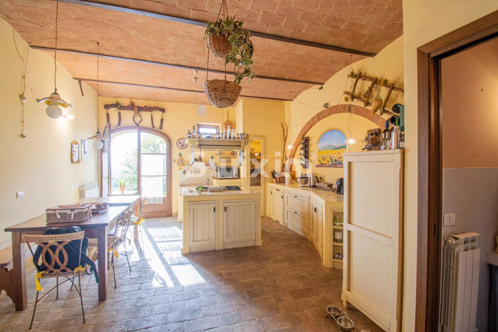 thatched cottage 4 Rooms for sale on Castelnuovo Berardenga (53019)