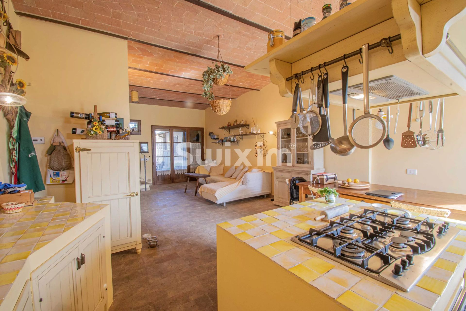thatched cottage 4 Rooms for sale on Castelnuovo Berardenga (53019)