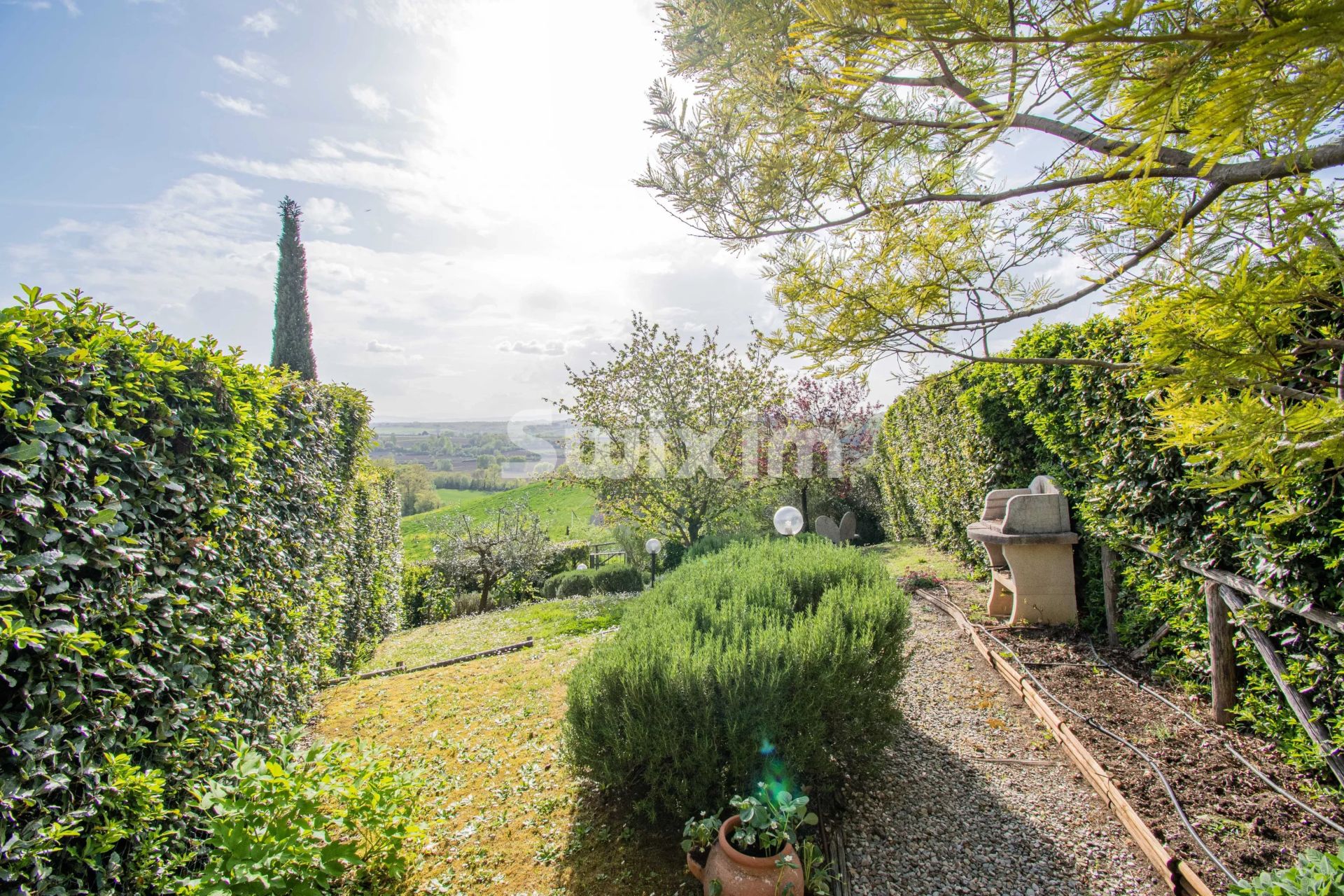 thatched cottage 4 Rooms for sale on Castelnuovo Berardenga (53019)