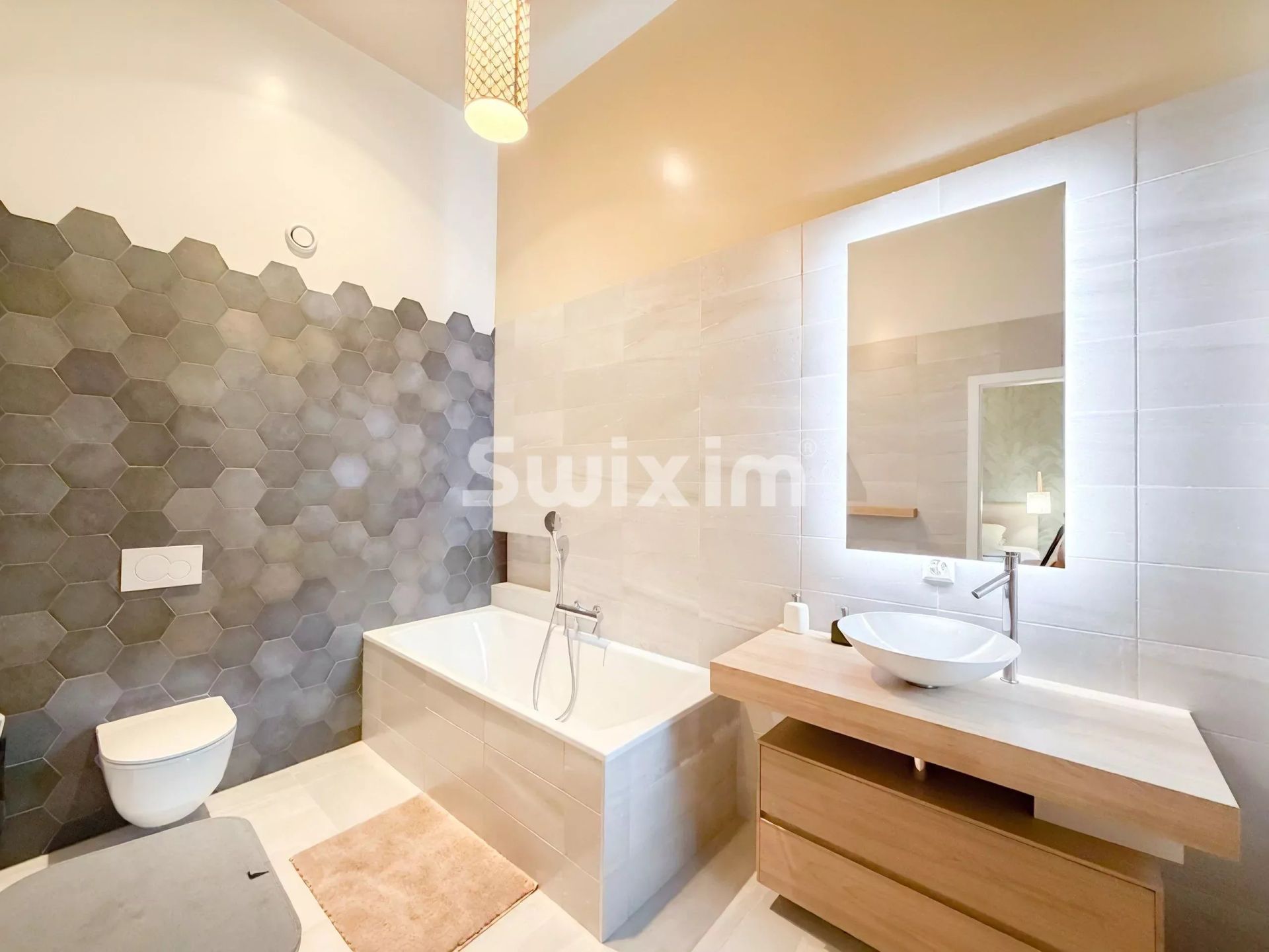 house 7 Rooms for sale on Veyrier (1255)