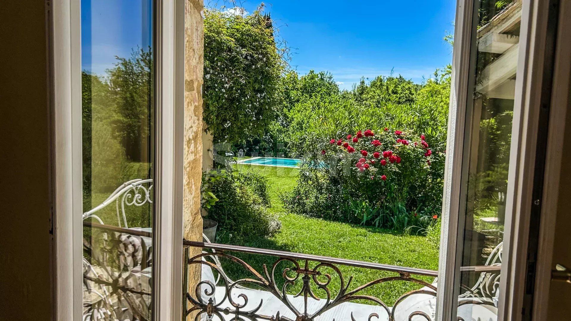mas 8 Camere in vendita su Uzès (30700)