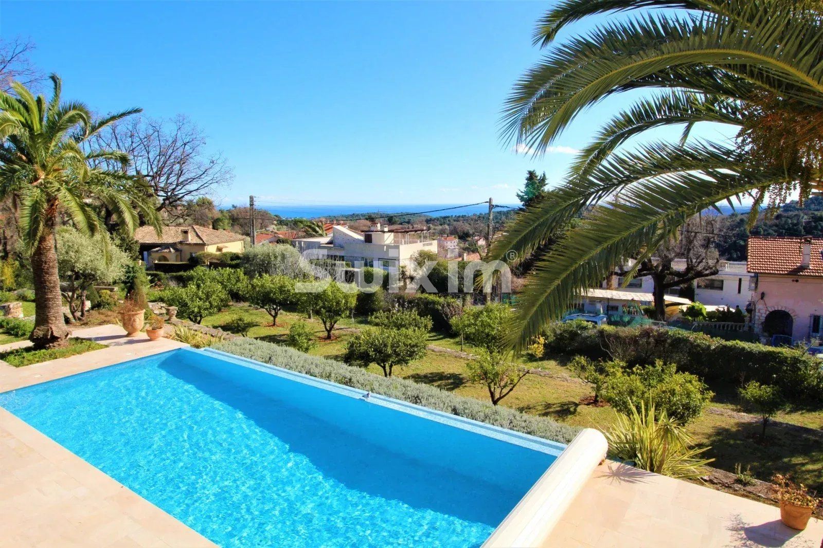 villa 7 Salas en venta en Vence (06140)