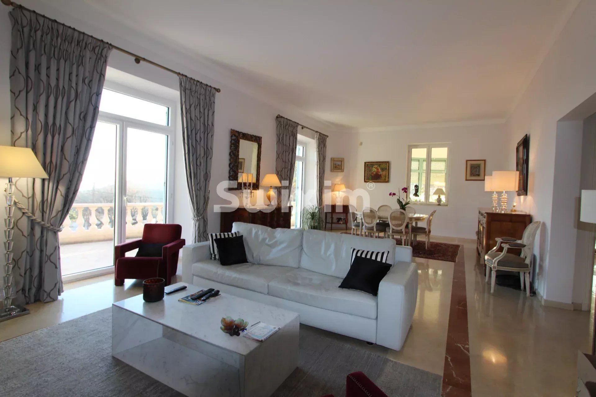 villa 7 Salas en venta en Vence (06140)