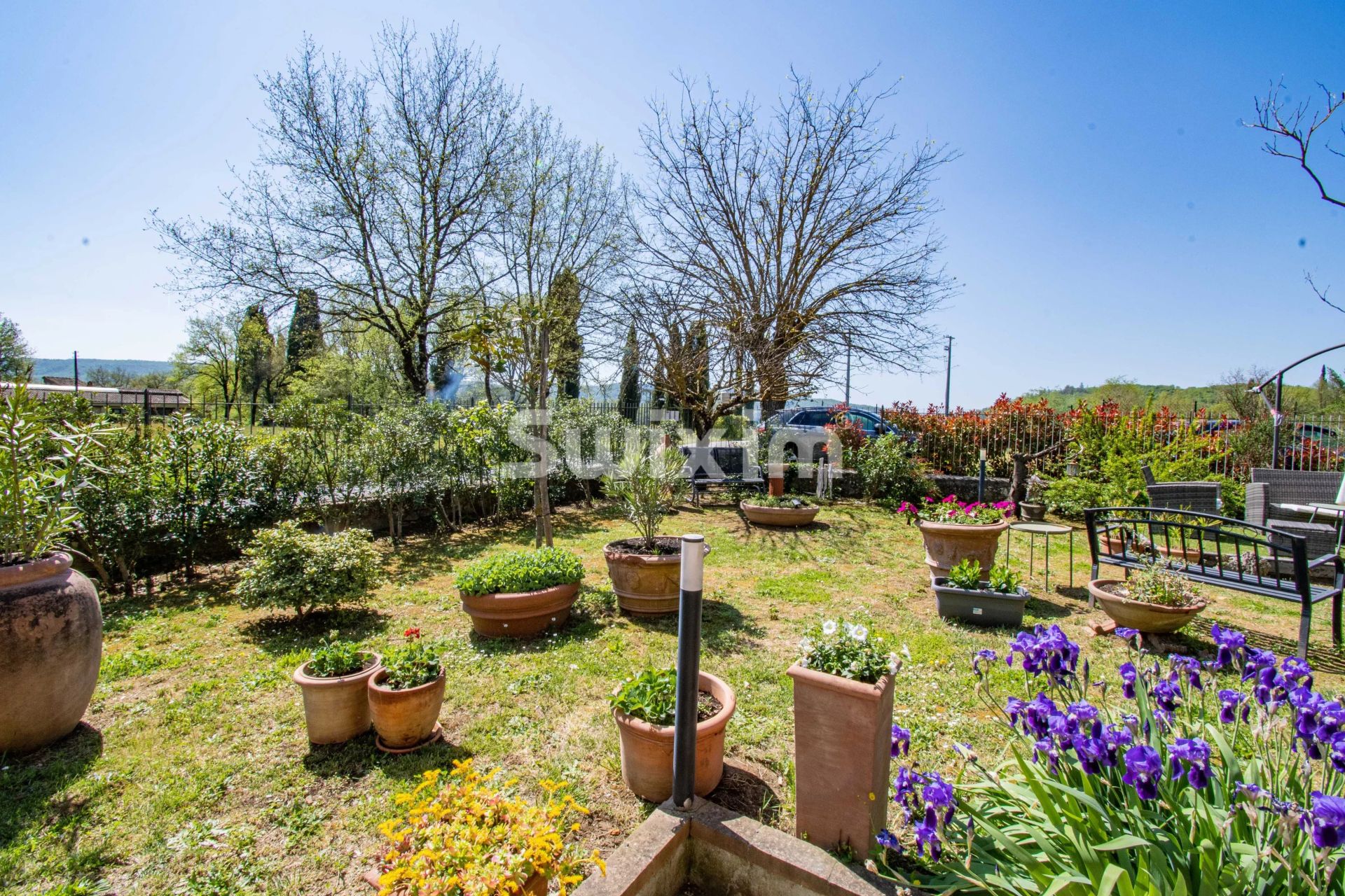 house 6 Rooms for sale on Bucine (52021)