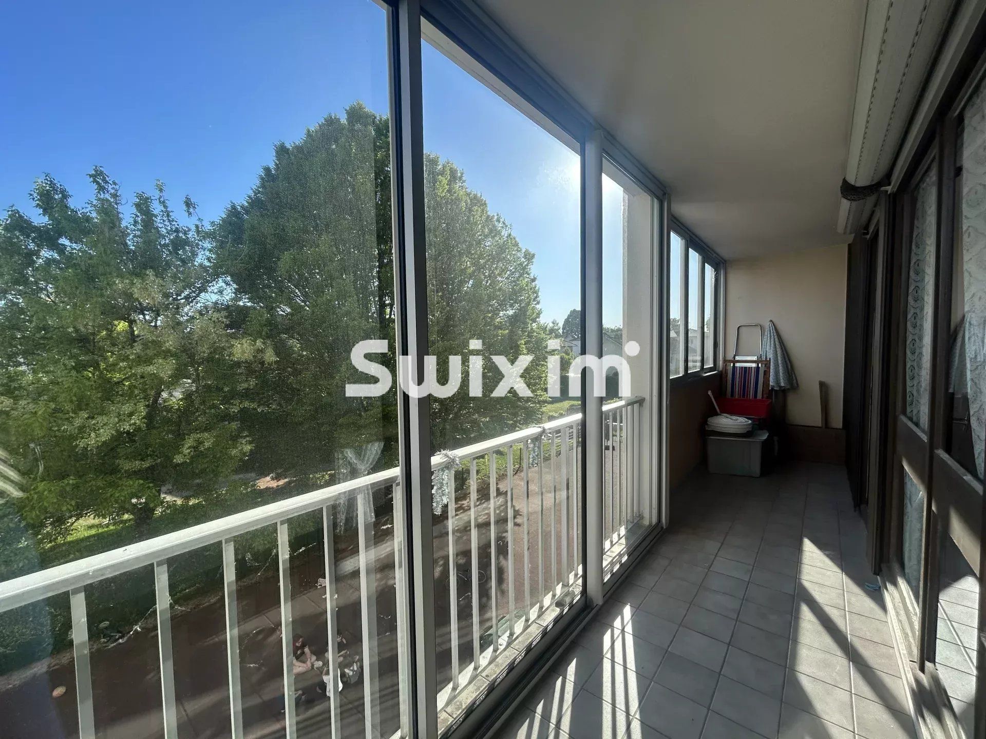 apartment 5 Rooms for sale on Lons-le-Saunier (39000)