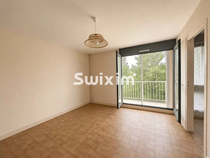 Sale Apartment Lons-le-Saunier 5&nbsp;Rooms 74.21&nbsp;m²