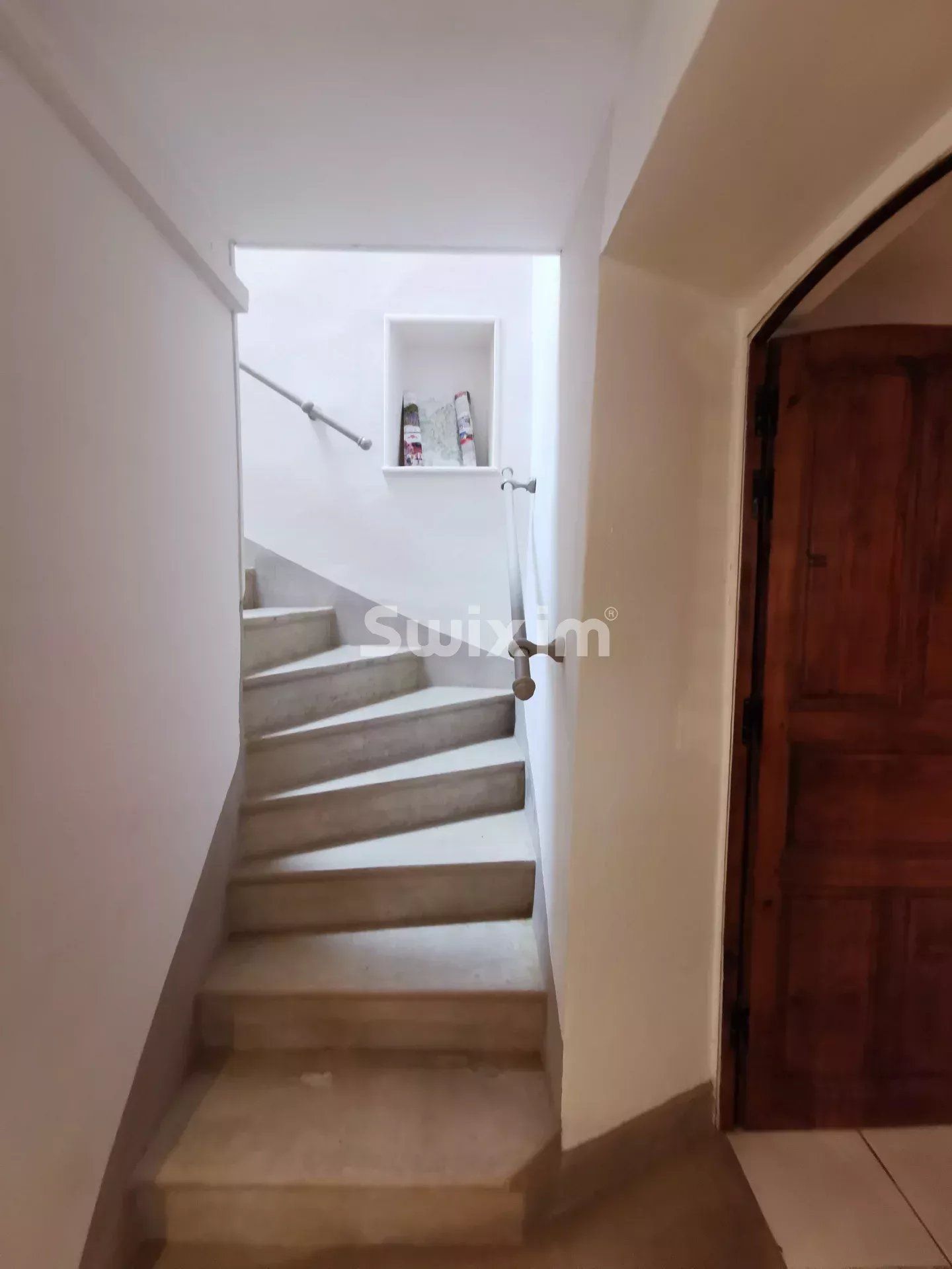 casa 12 Camere in vendita su Dieulefit (26220)