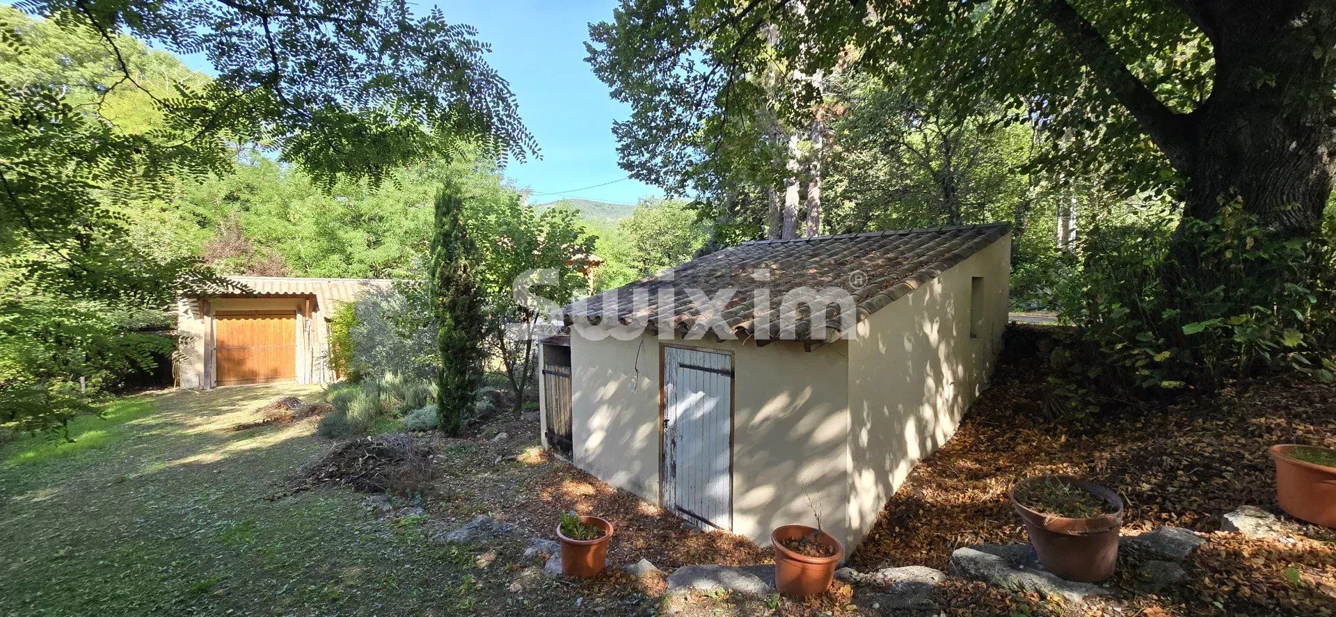 casa 12 Camere in vendita su Dieulefit (26220)
