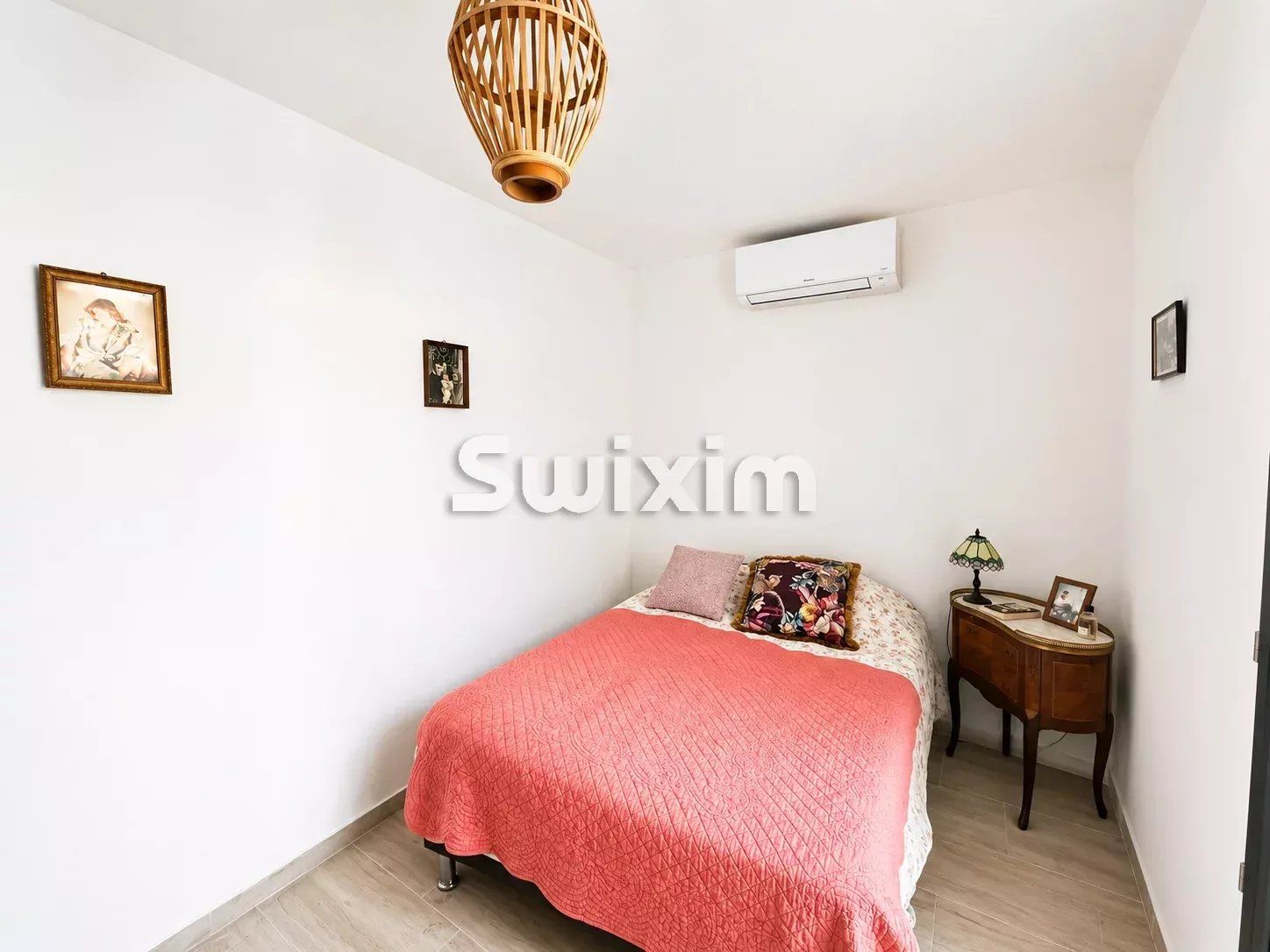 house 5 Rooms for sale on Camaret-sur-Aigues (84850)