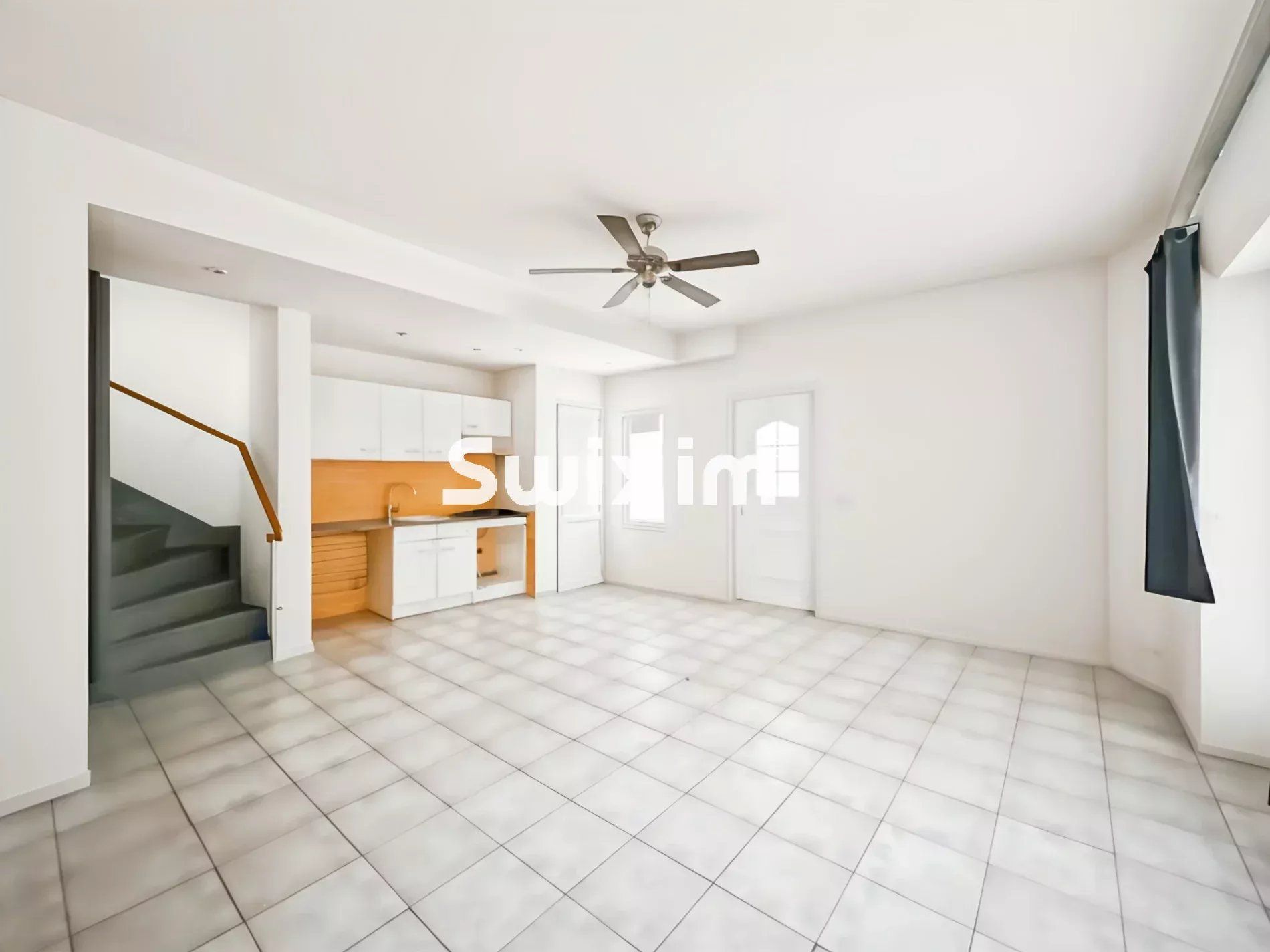 house 4 Rooms for sale on Pont-Saint-Esprit (30130)