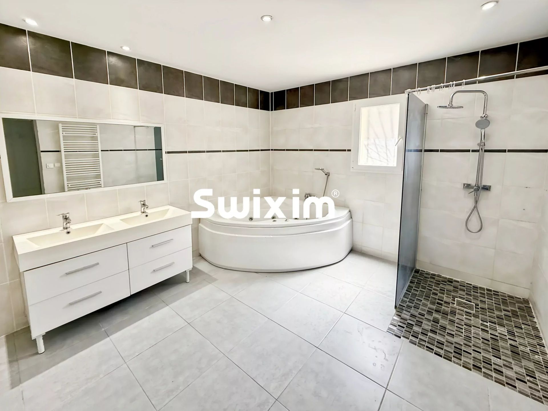 house 5 Rooms for sale on Saint-Julien-de-Peyrolas (30760)