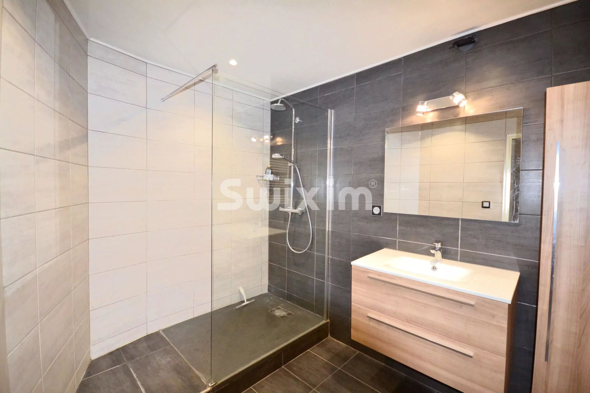 apartamento 4 Salas en alquiler en Annecy (74960)