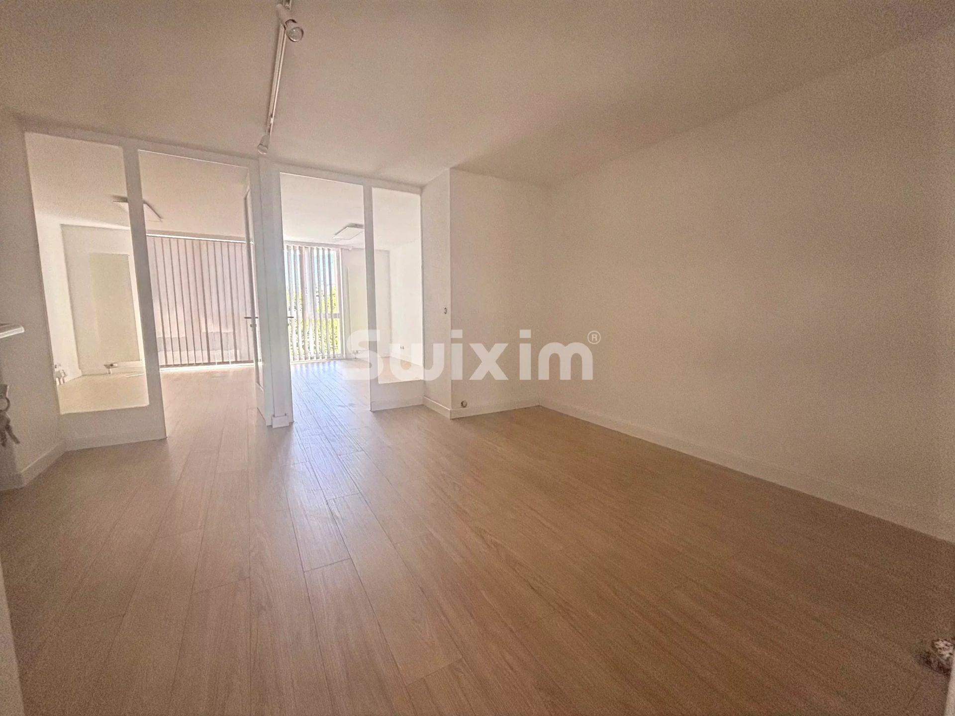 bureaux 1 pièce en location sur Plan-les-Ouates (1228)
