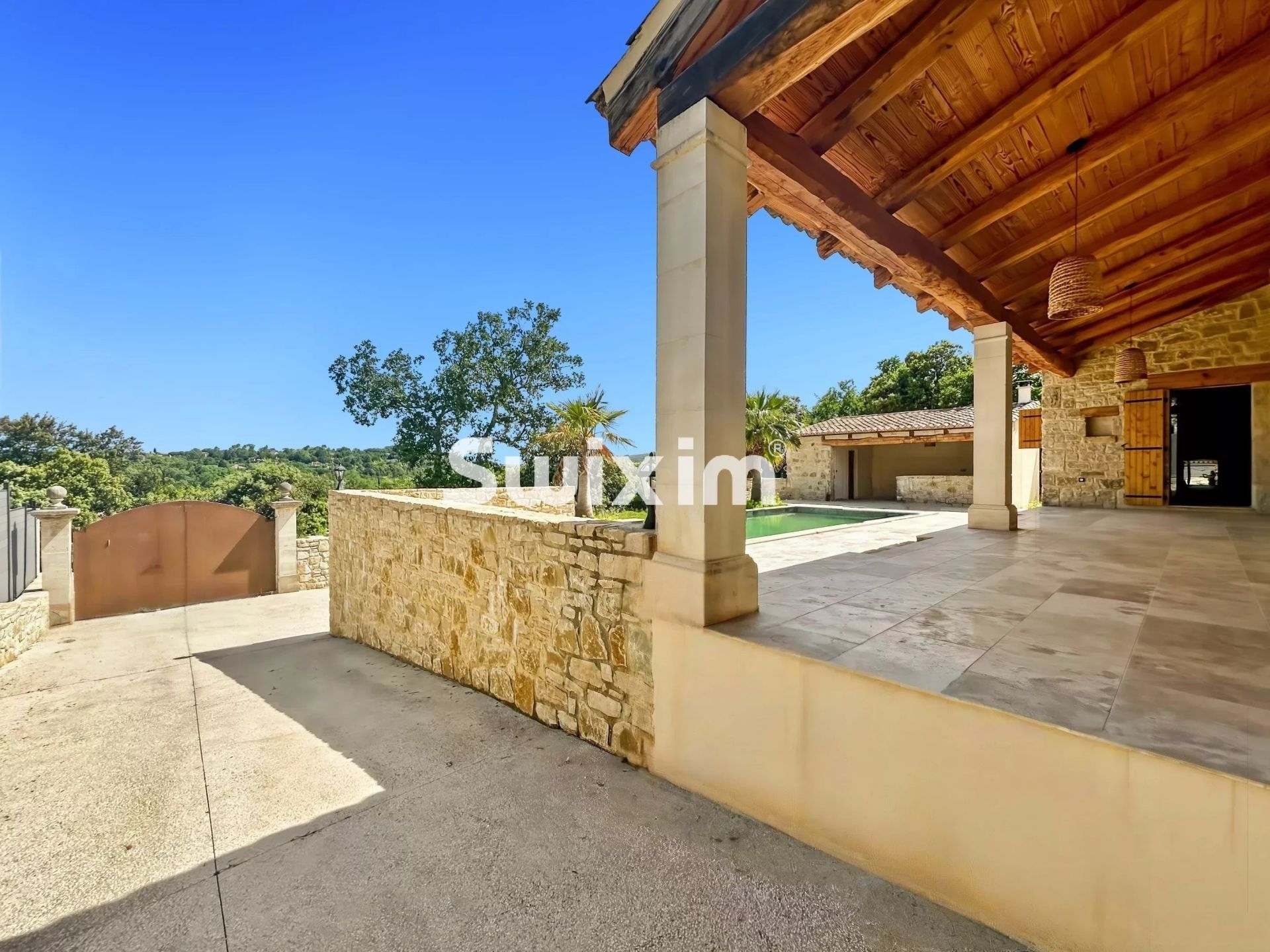 villa 6 Rooms for sale on Goudargues (30630)