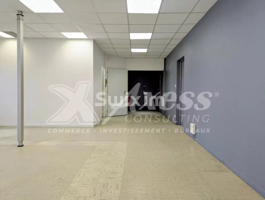 instalações comerciais 1 sala para aluguer sobre Péronnas (01960)