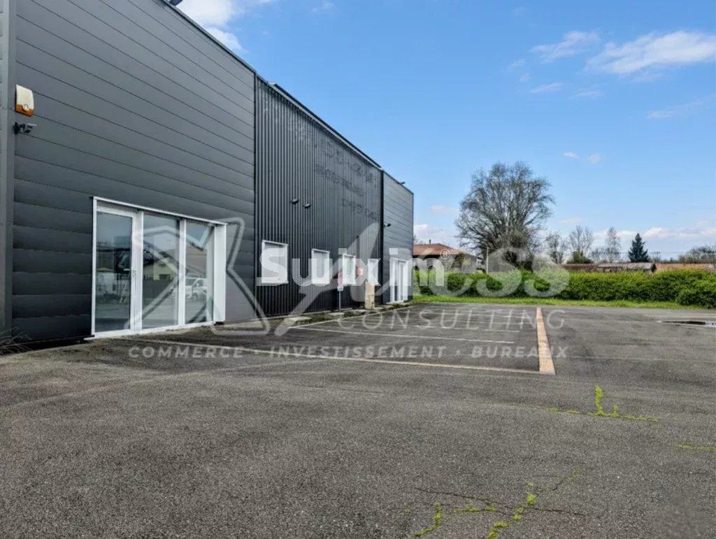 comercial local 1 sala para aluguer sobre Viriat (01440)