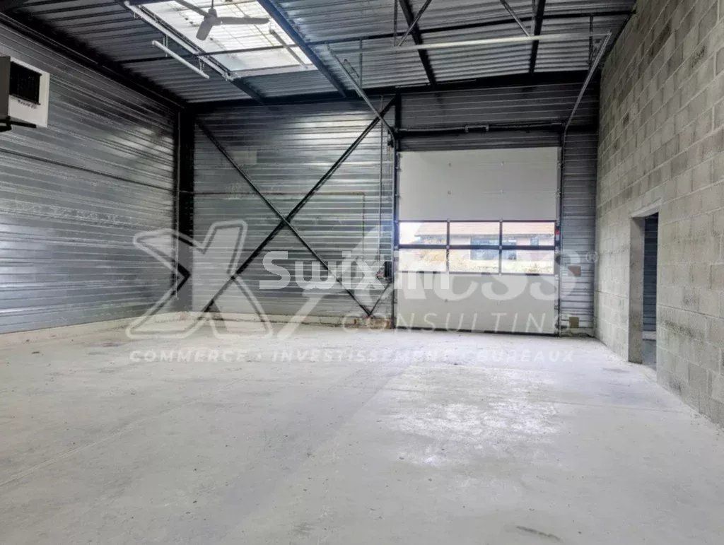comercial local 1 sala para aluguer sobre Viriat (01440)
