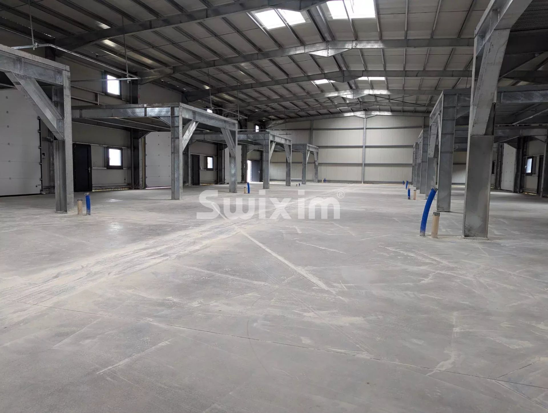 industrial premises 1 room for rent on Bourg-en-Bresse (01000)